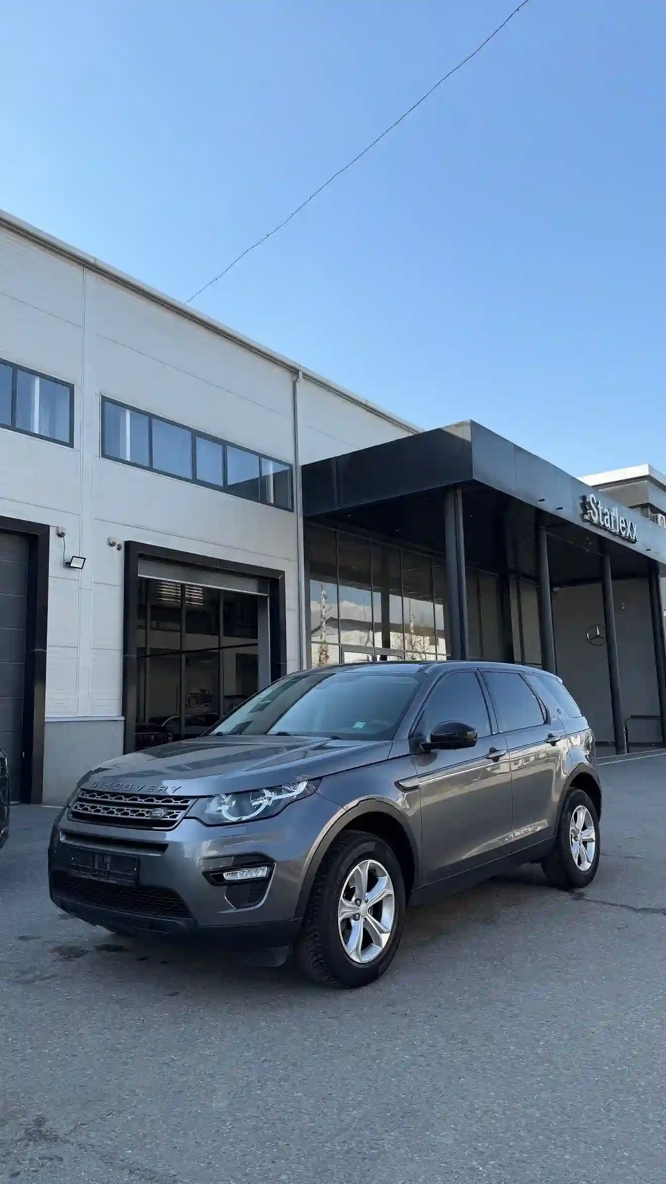 Land rover Discovery 2018 — миниатюра 2