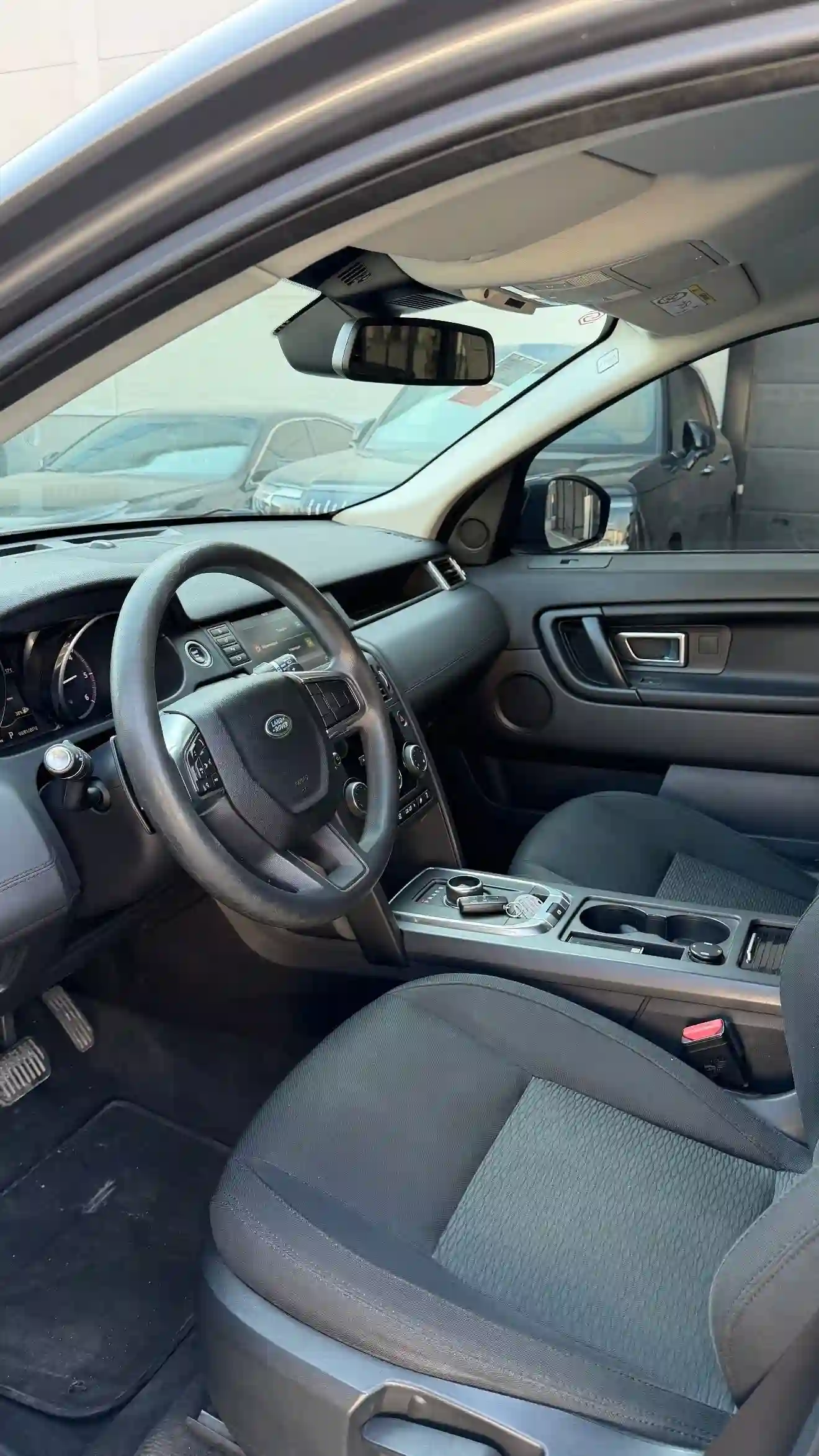 Land rover Discovery 2018 — миниатюра 5