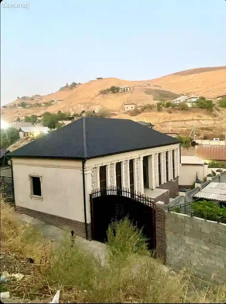 1 этажный, 4-комн. дом, 200 м², 3 соток, Зарафшон
