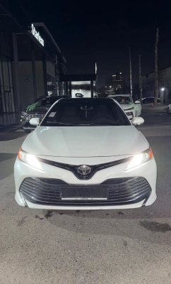 Toyota Camry 2018
