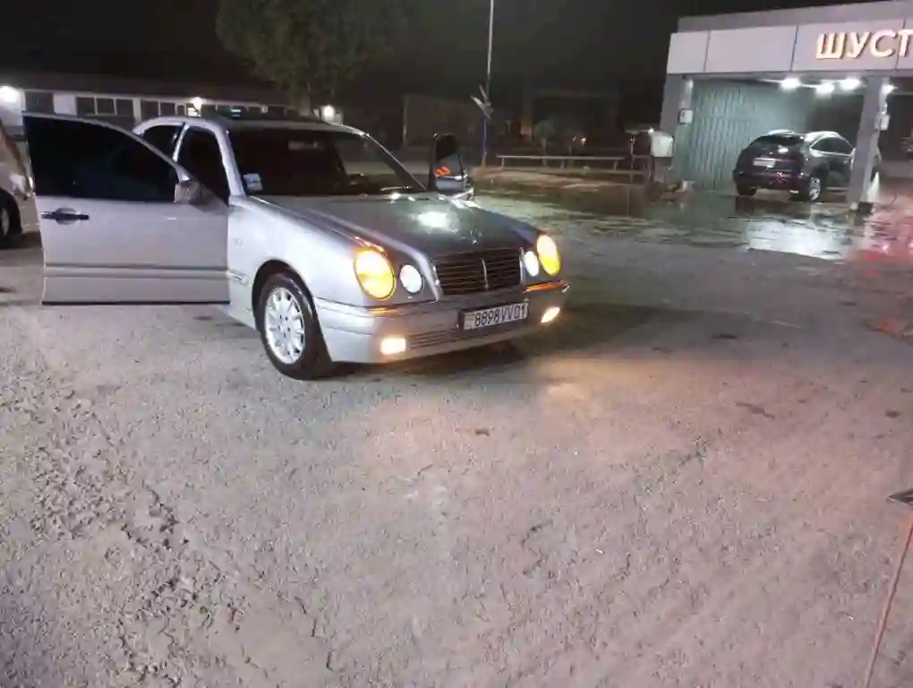 Mercedes-benz E class 1997 — миниатюра 5