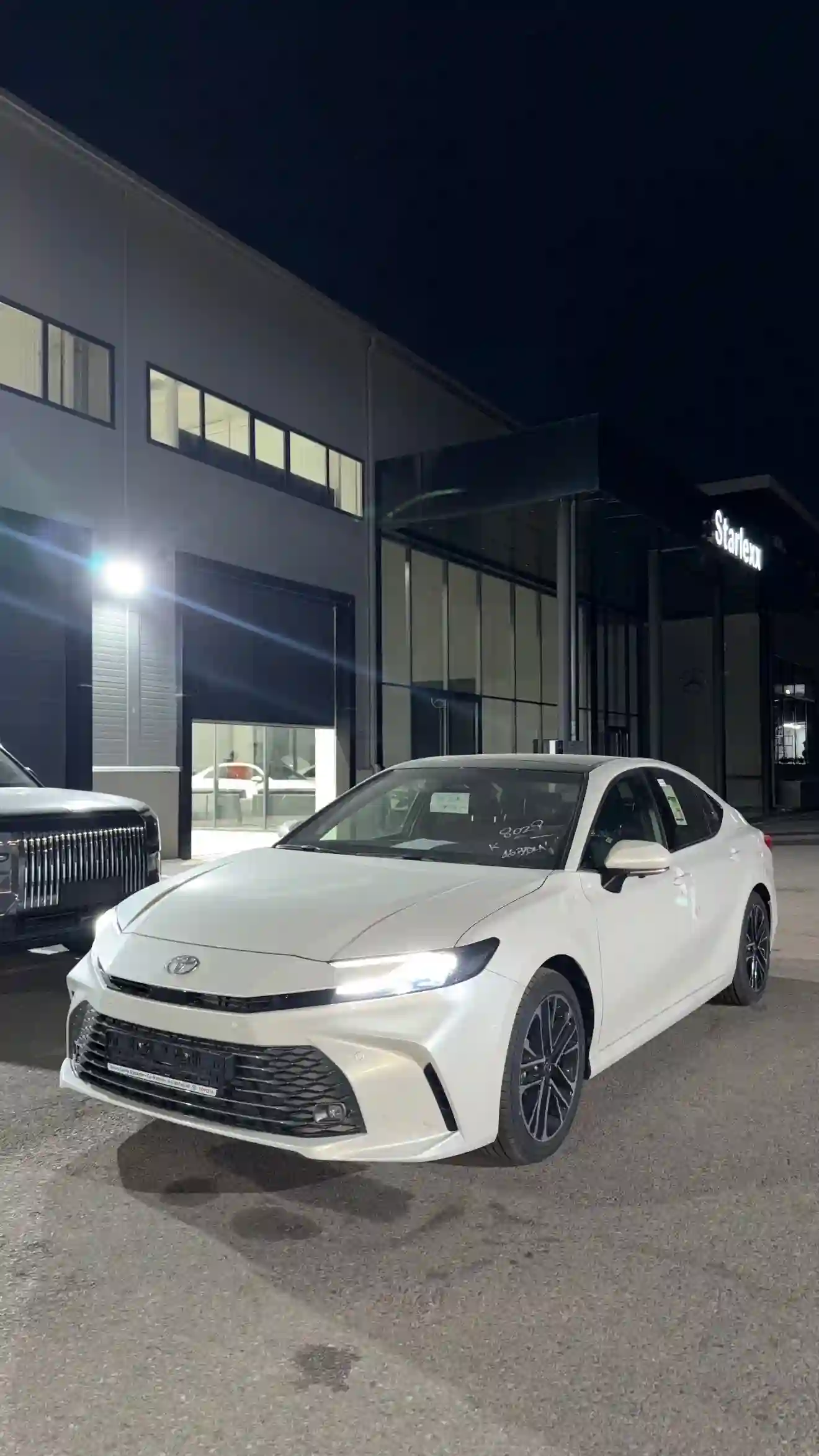 Toyota Camry 2026 — миниатюра 2