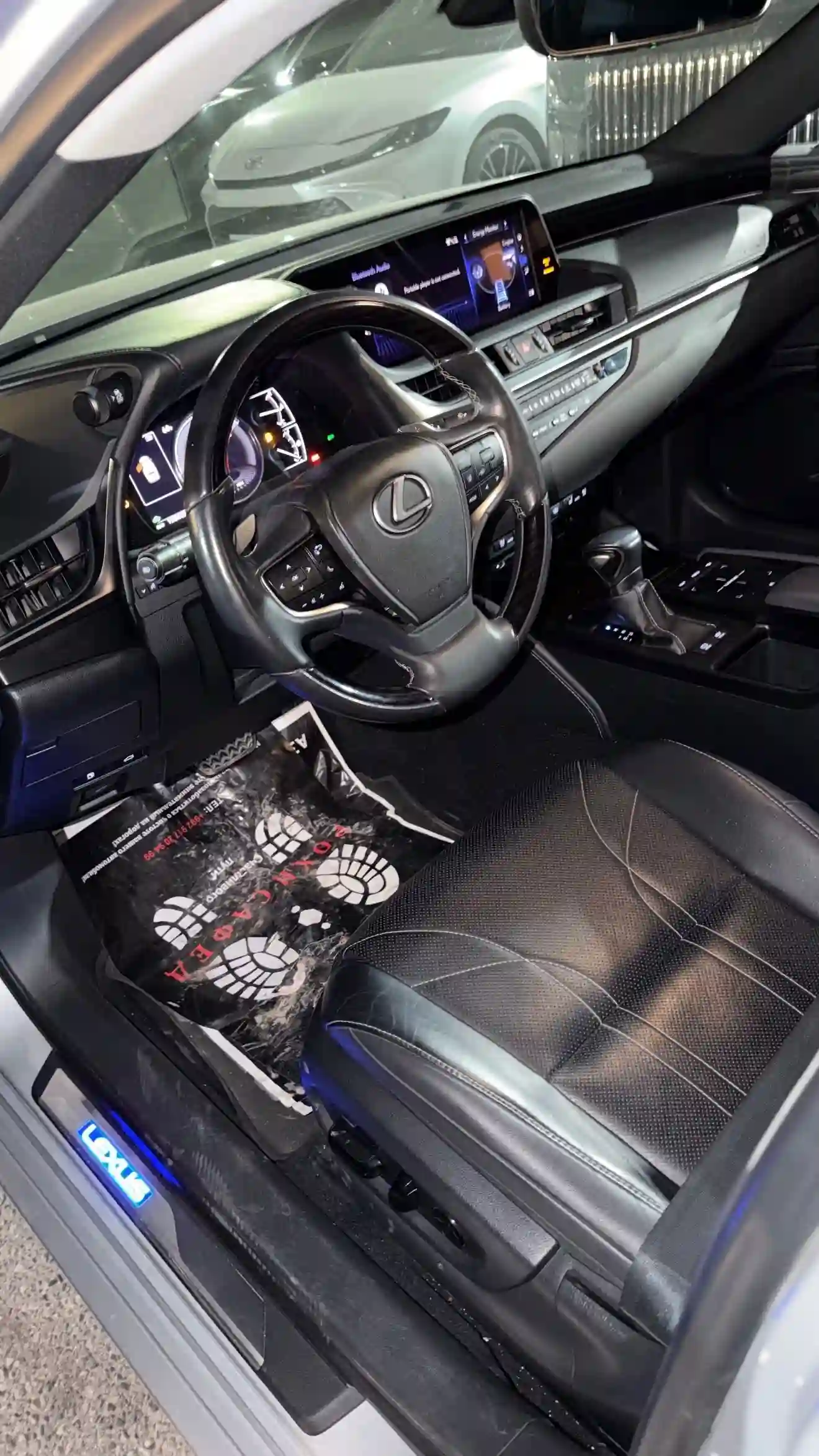 Lexus Es series 2019