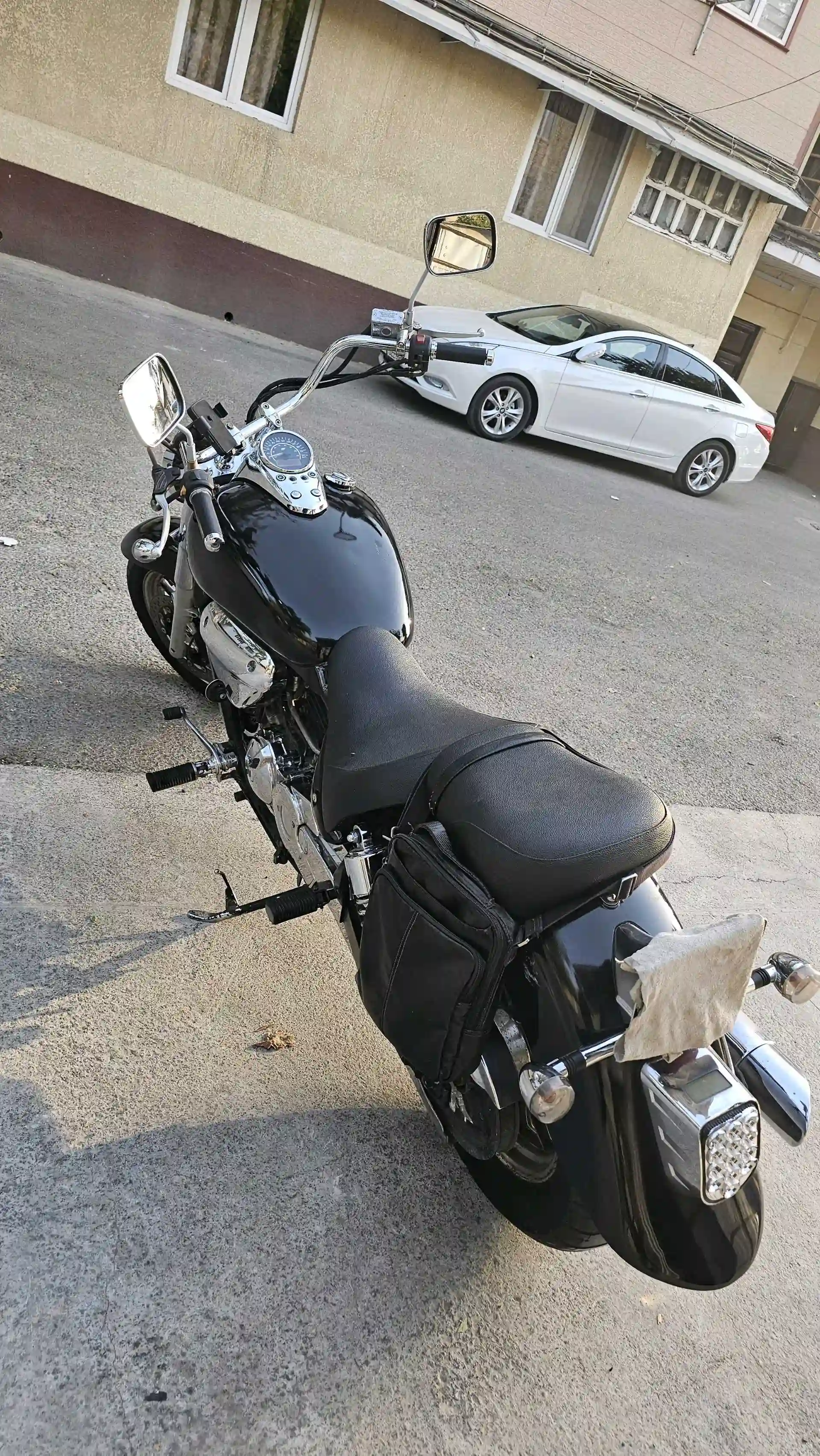 Hyosung Aquila st7 