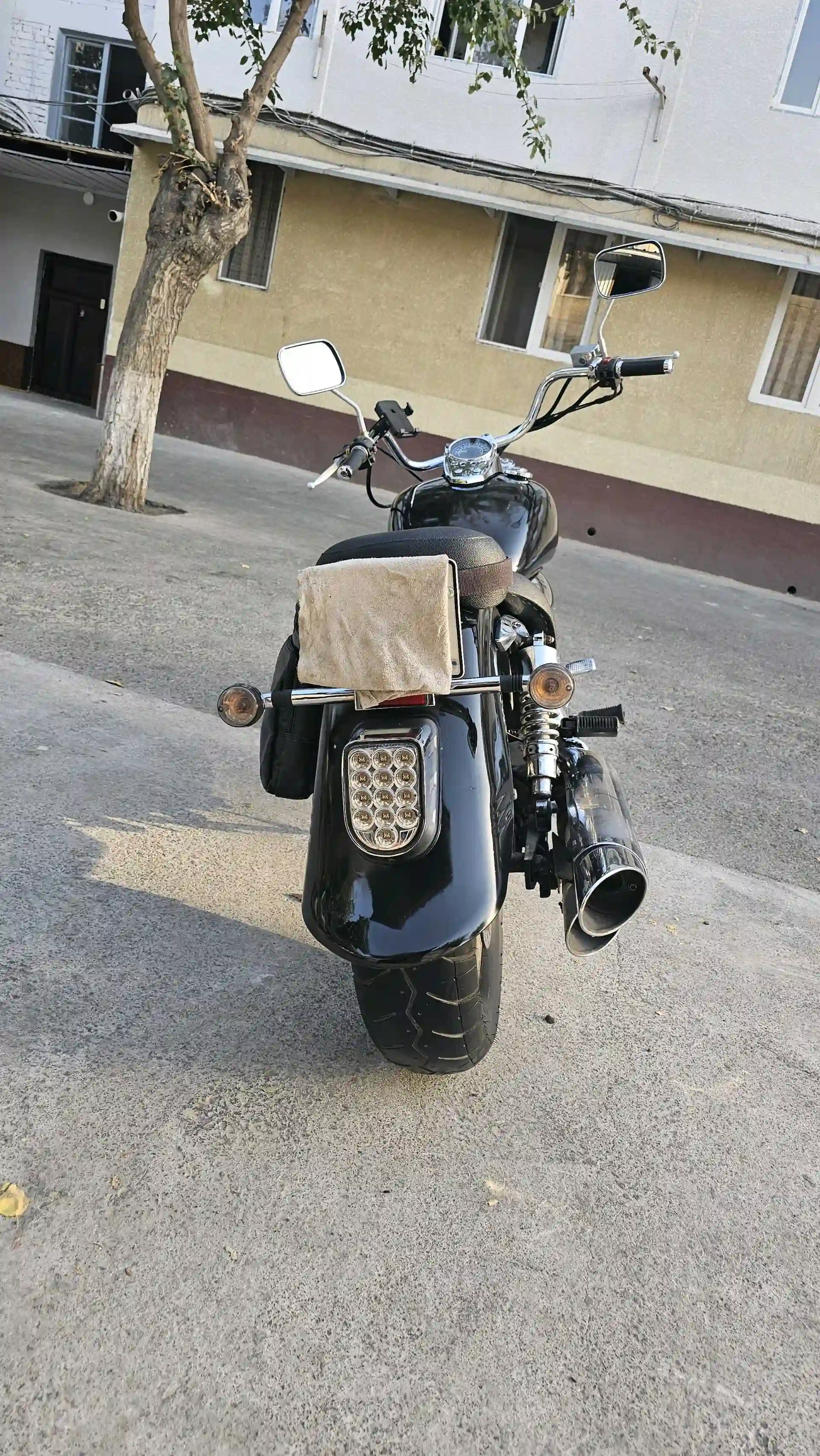 Hyosung Aquila st7 