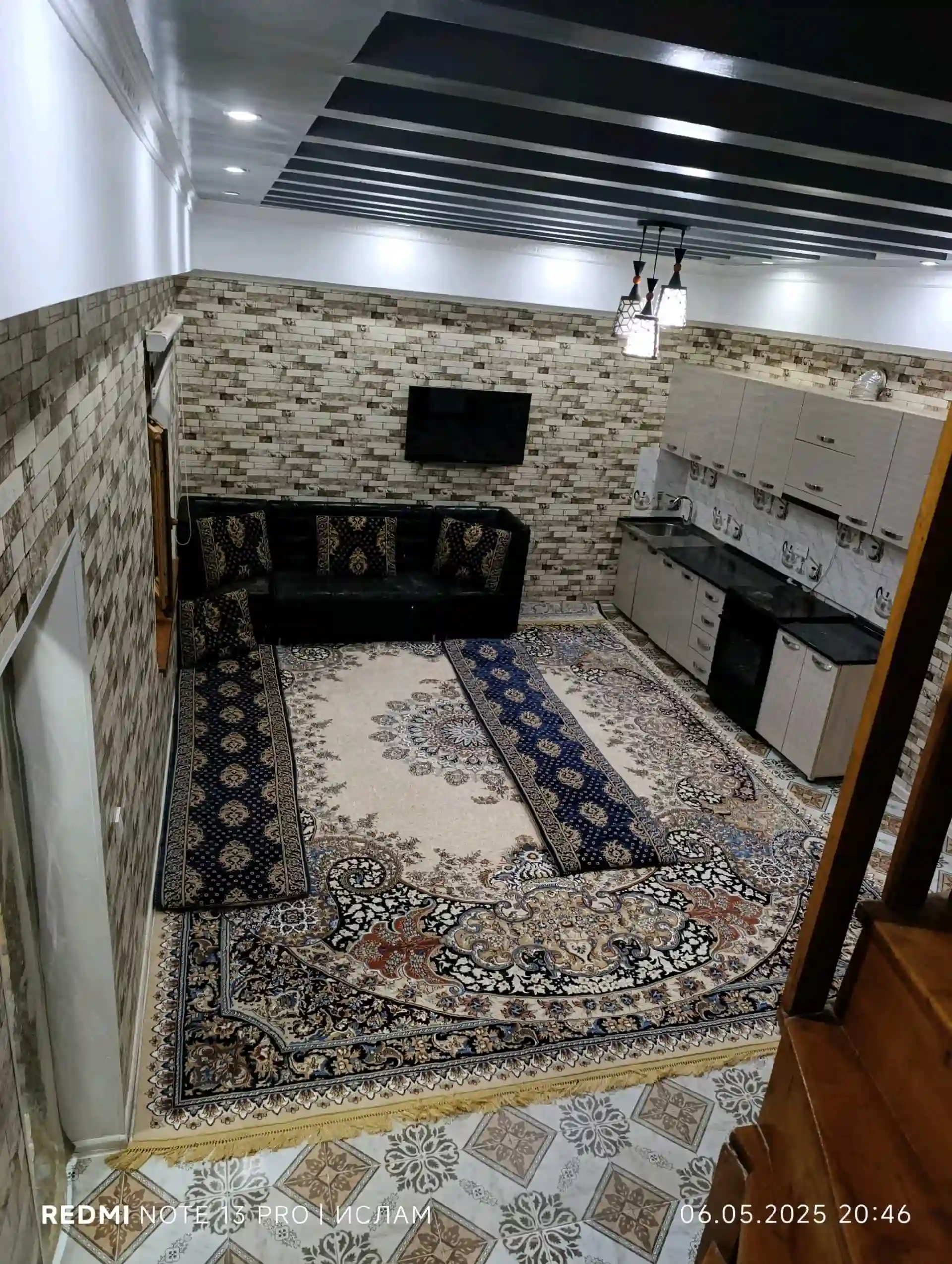 2 этажный, 2-комн. дом, 400 м², 9карел
