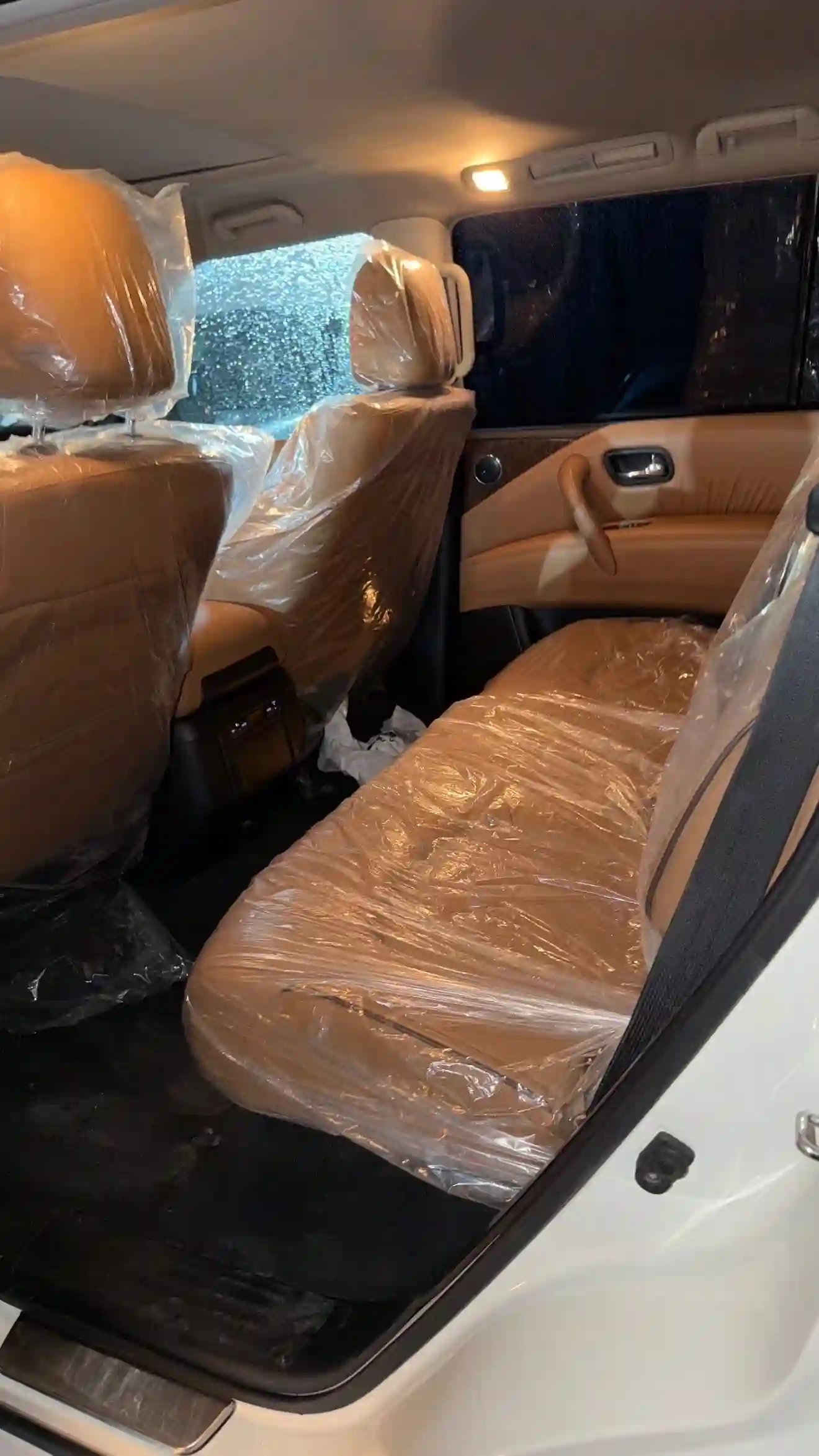 Nissan Patrol 2016 — миниатюра 4