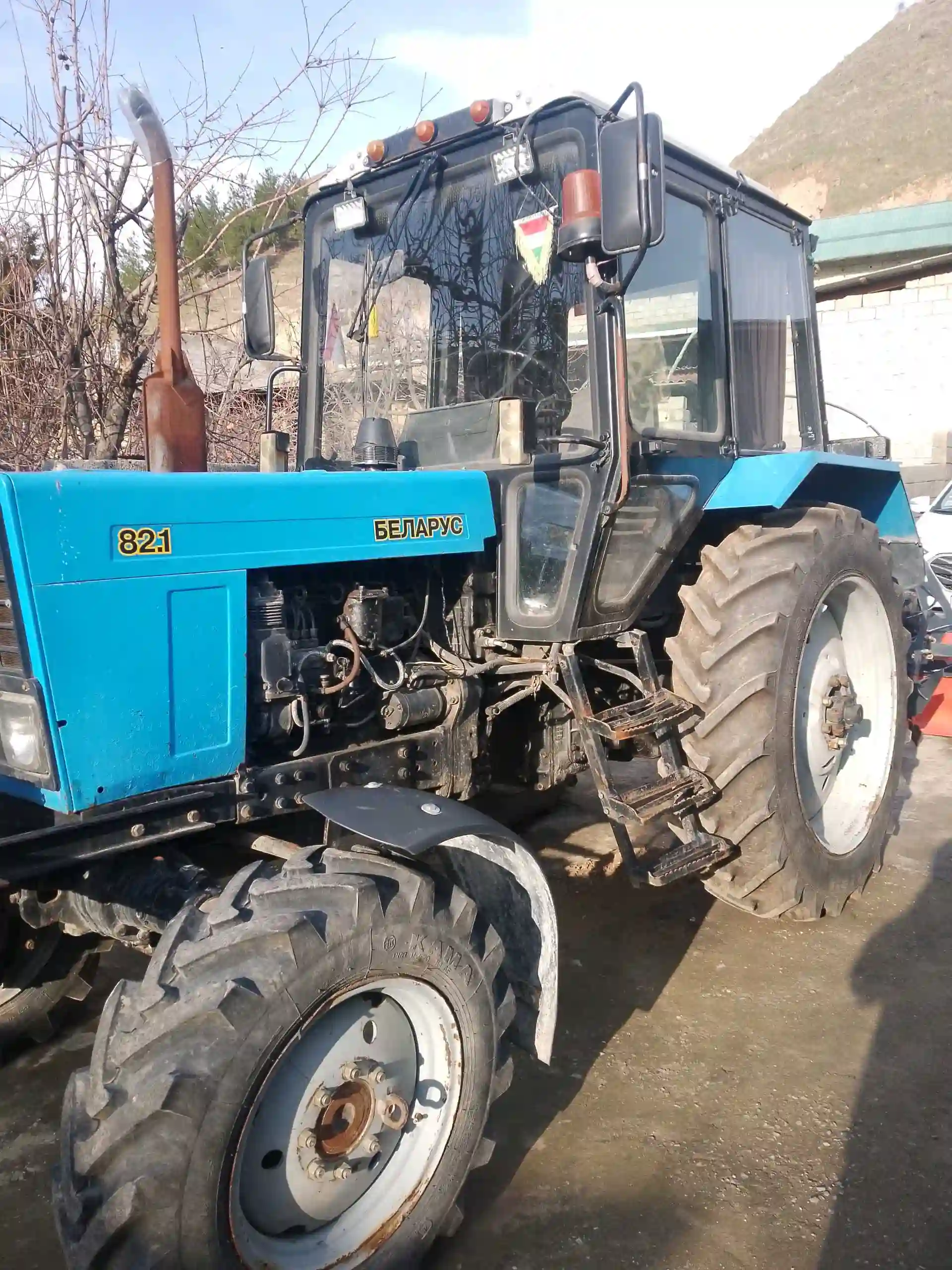 трактор 82.1