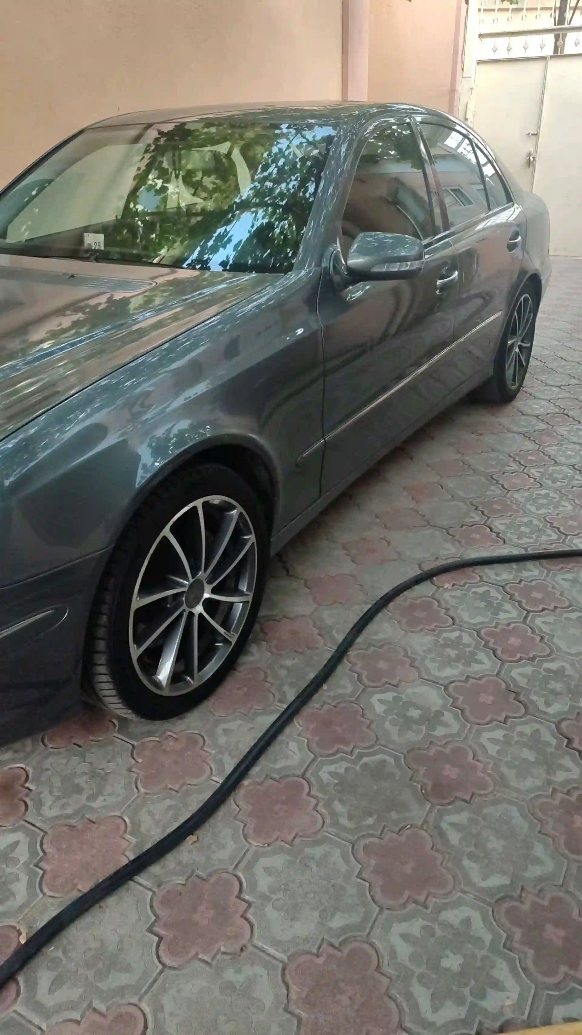 Mercedes-benz E class 2008