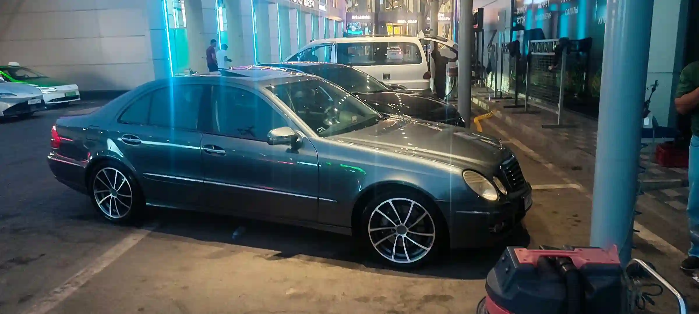Mercedes-benz E class 2008