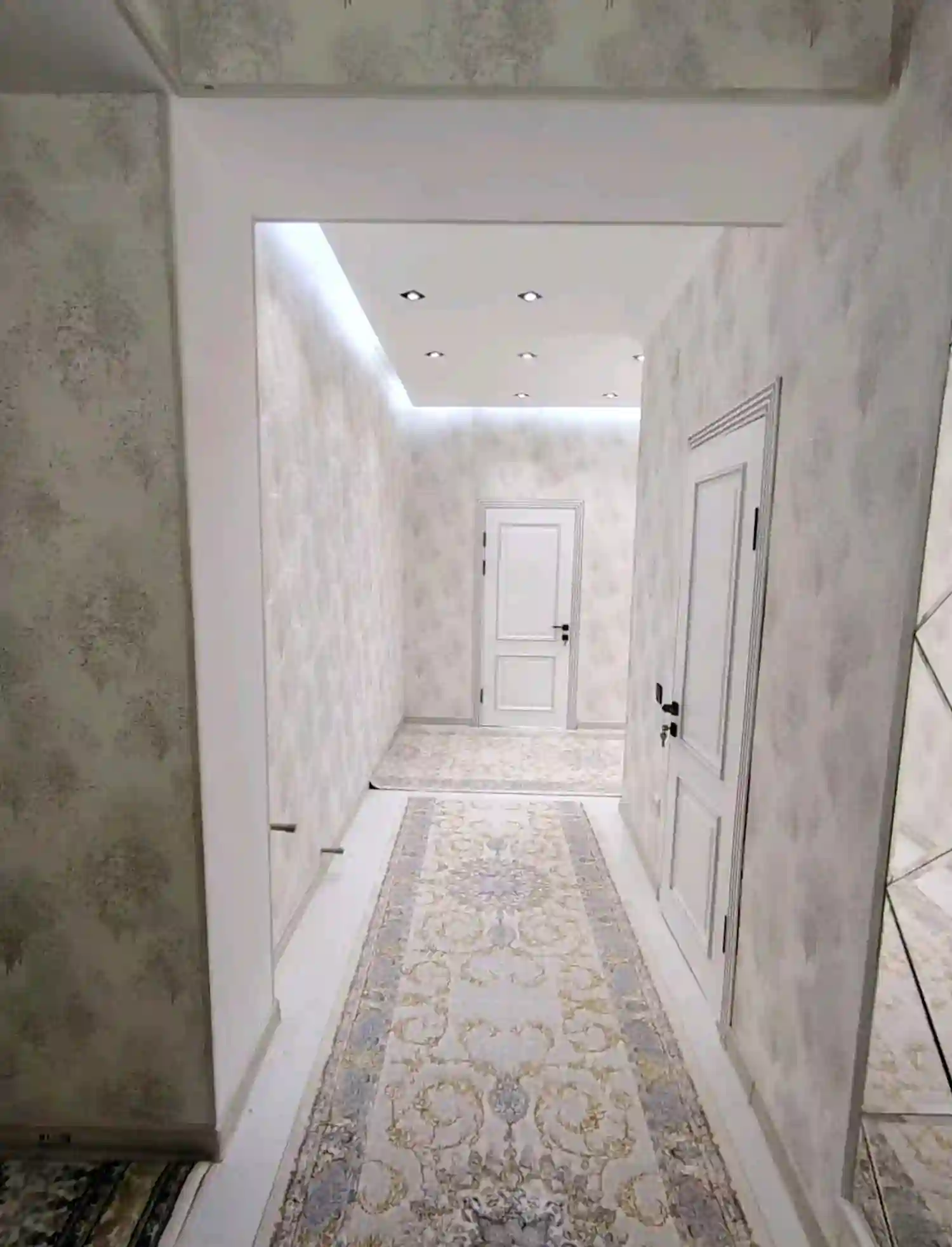 2-к квартира, 8 этаж, 83 м², Сино