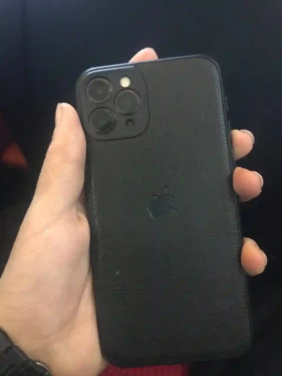 Телефон IPhone 11pro 2 mb