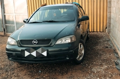Opel Astra j 1999