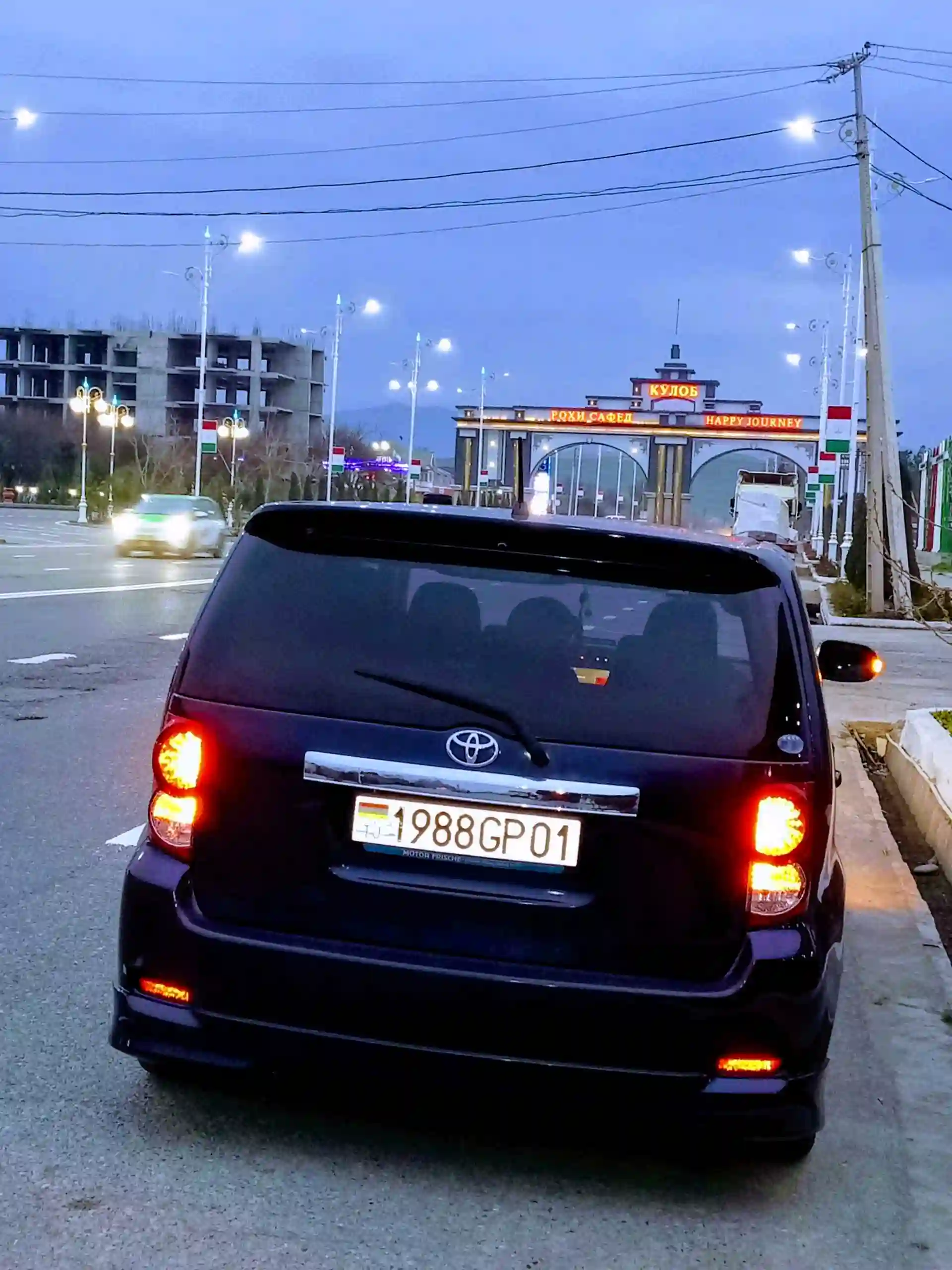 Toyota Rumion 2008