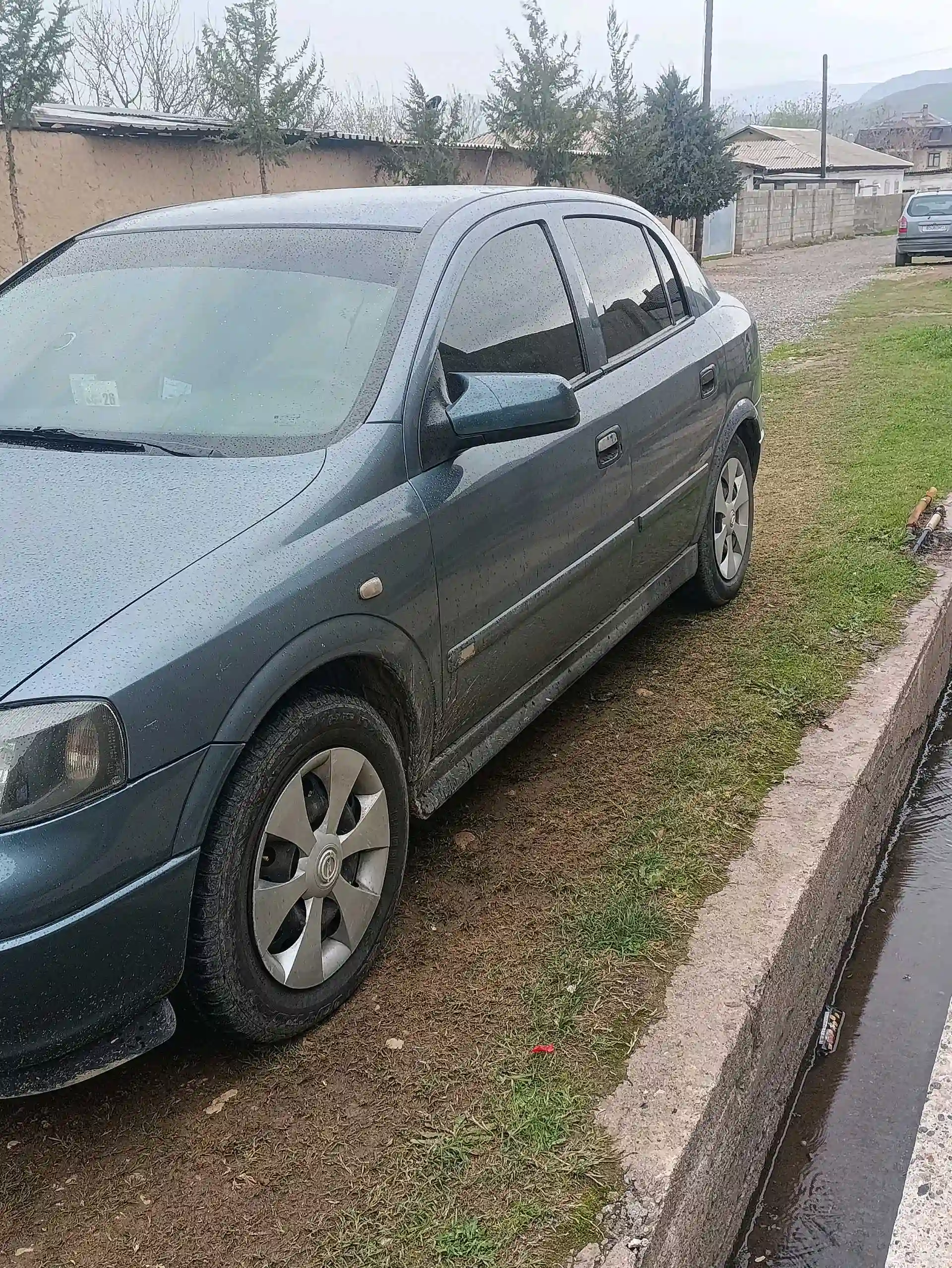 Opel Astra j 1999