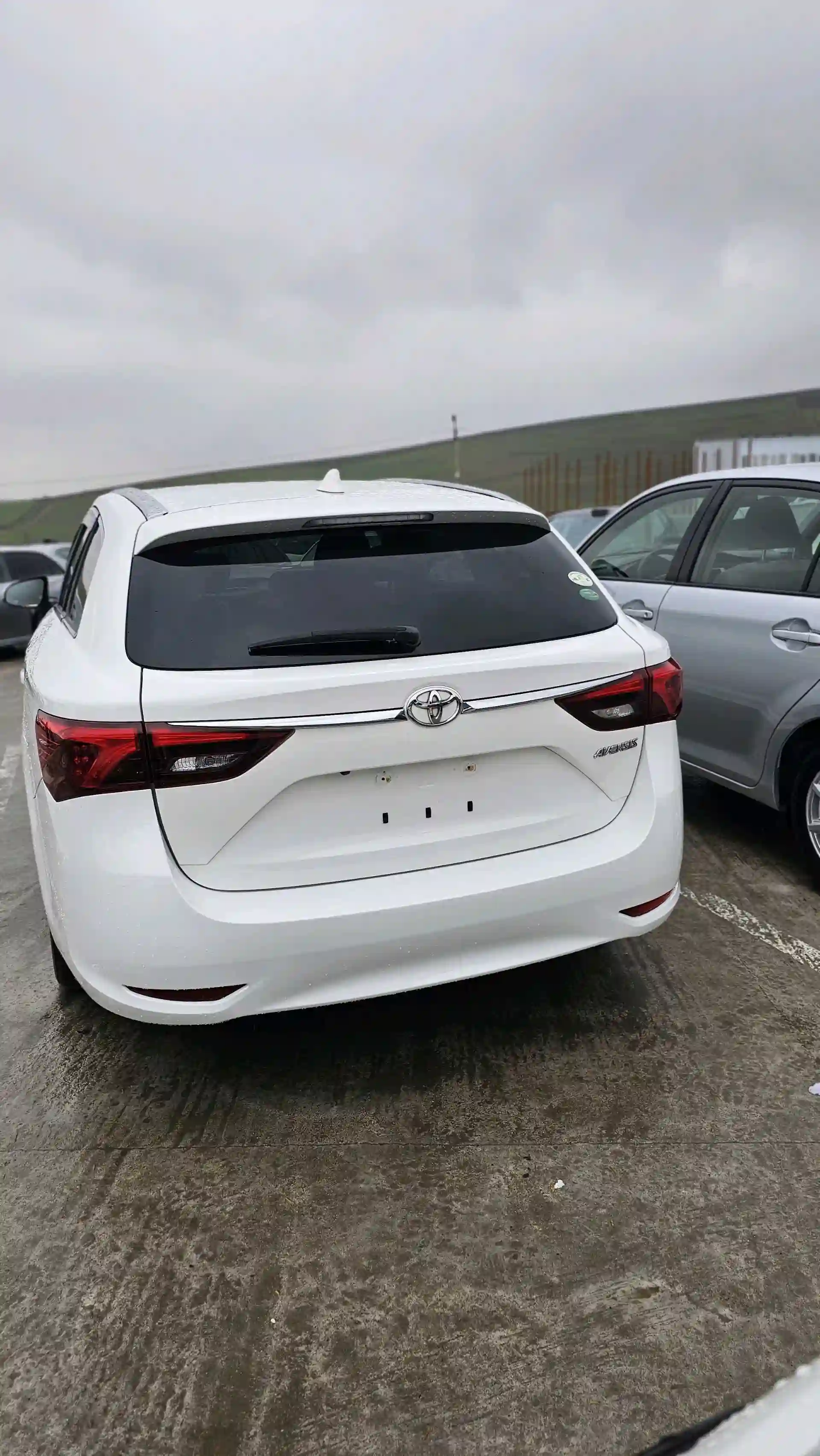 Toyota Avensis 2016