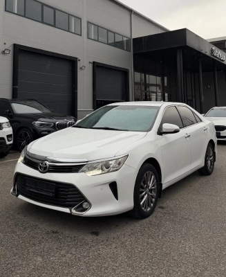 Toyota Camry 2017