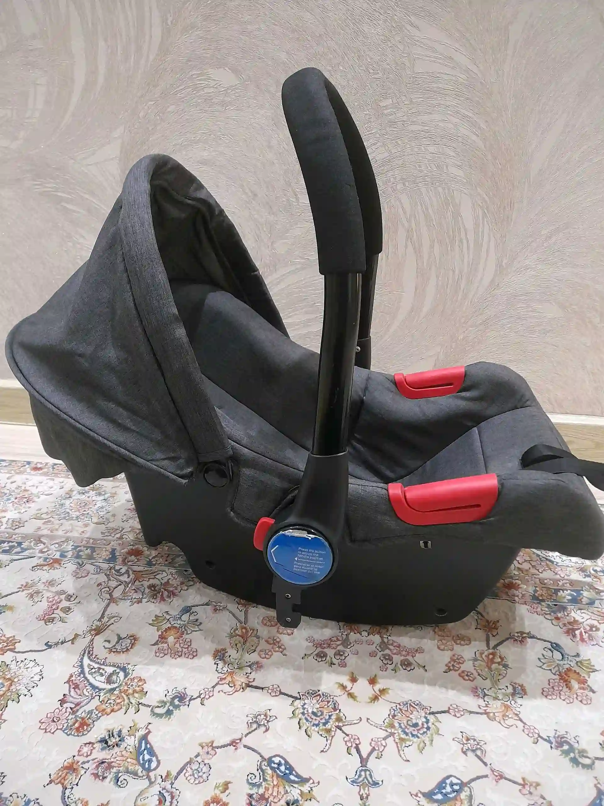 Детские автокресло и кенгуру