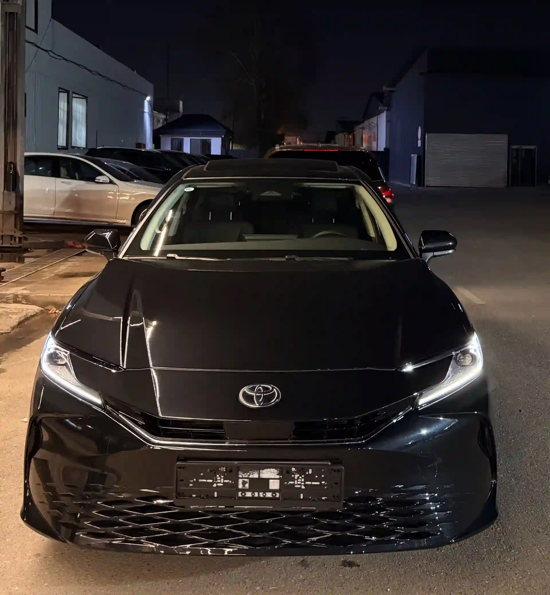 Toyota Camry 2026 — миниатюра 2