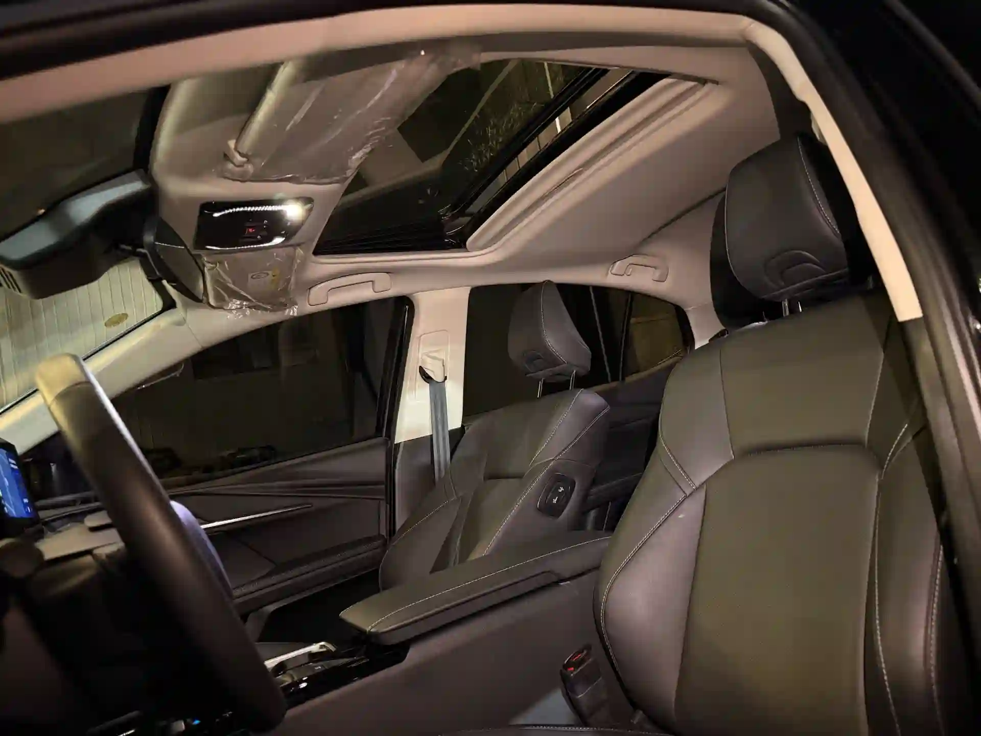 Toyota Camry 2026 — миниатюра 10