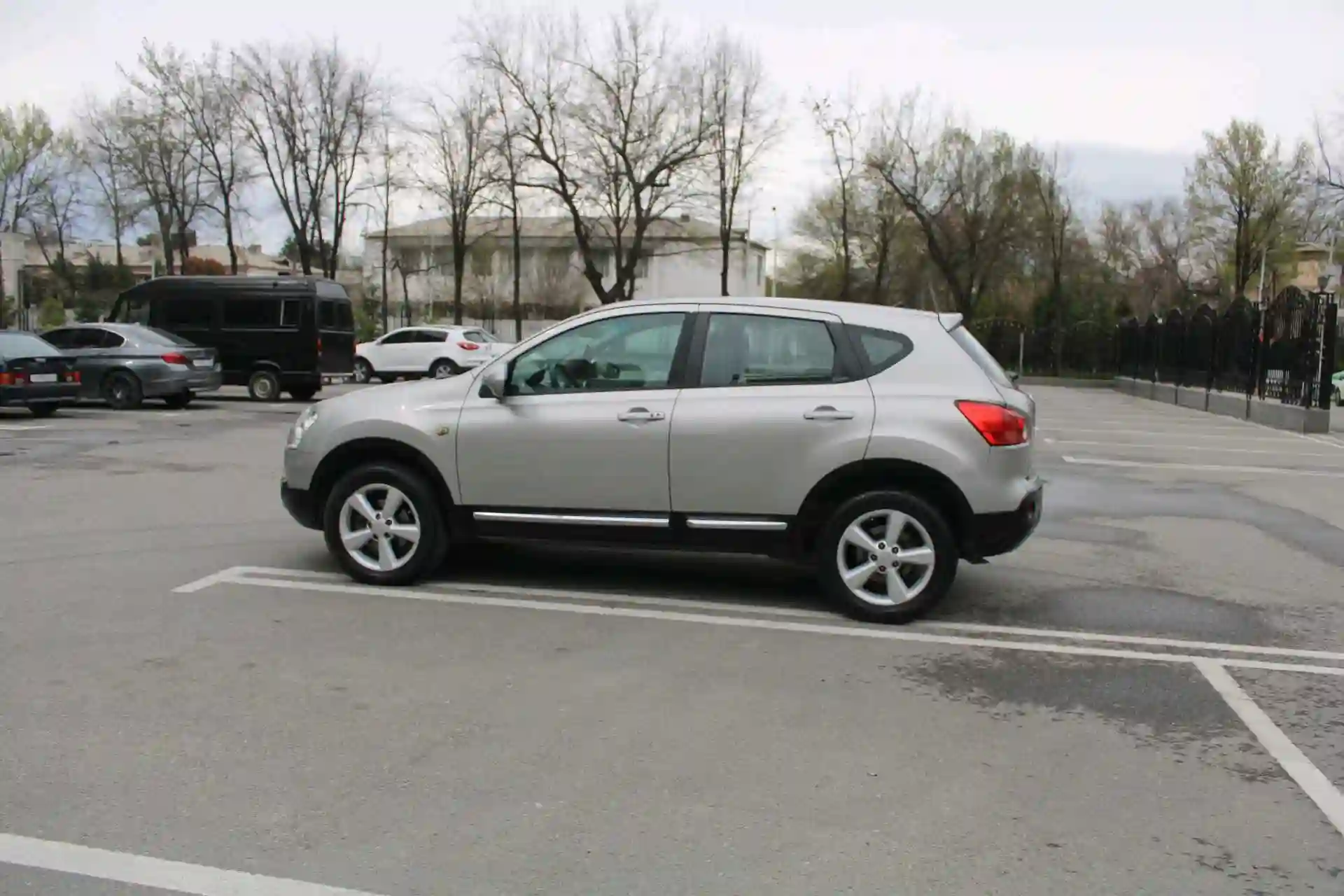 Nissan Qashqai 2009 — миниатюра 5