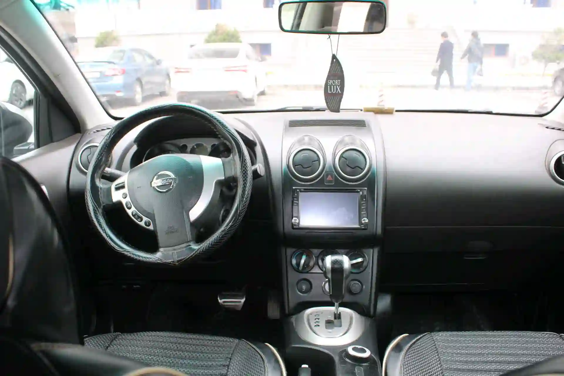 Nissan Qashqai 2009 — миниатюра 7
