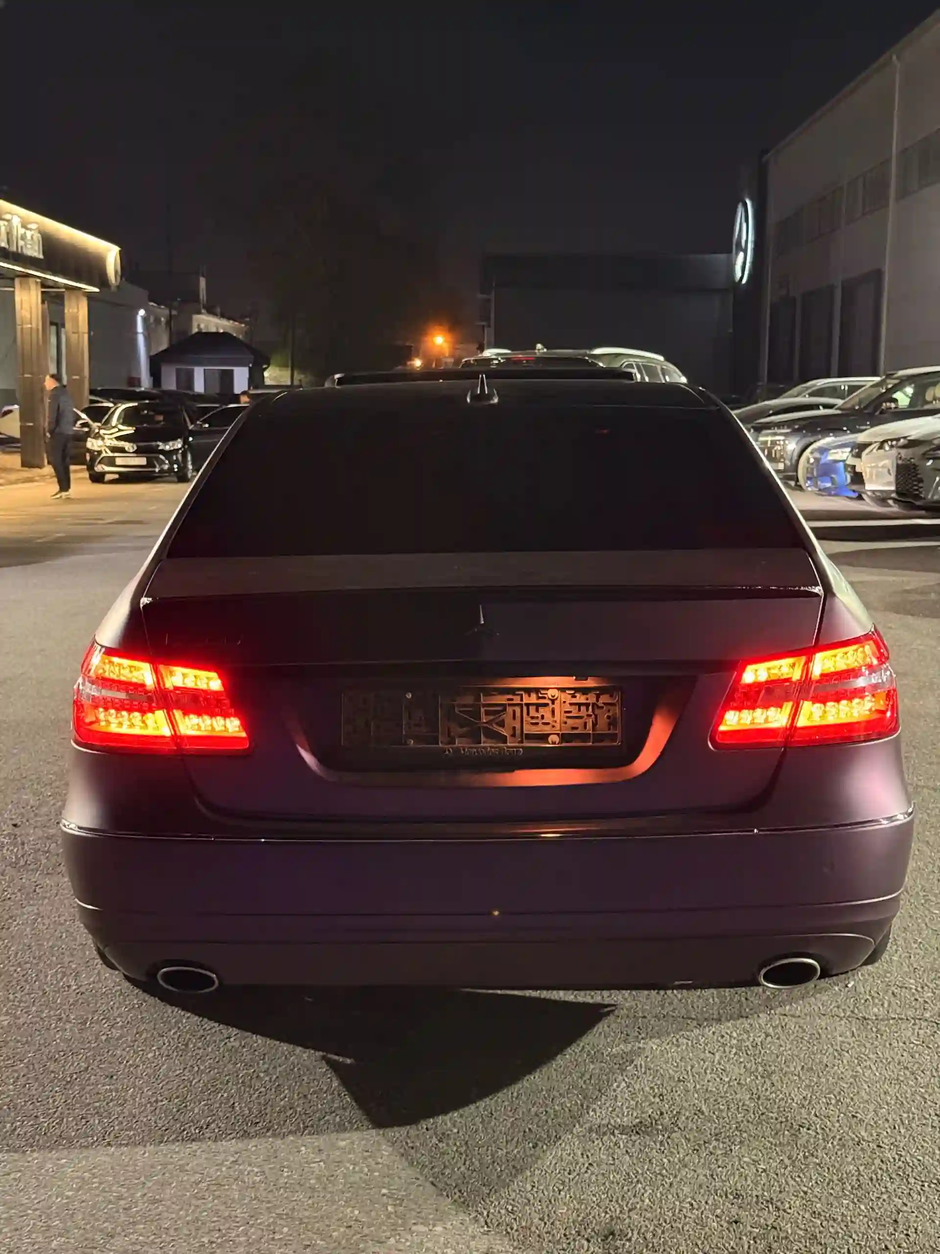 Mercedes-benz E class 2011