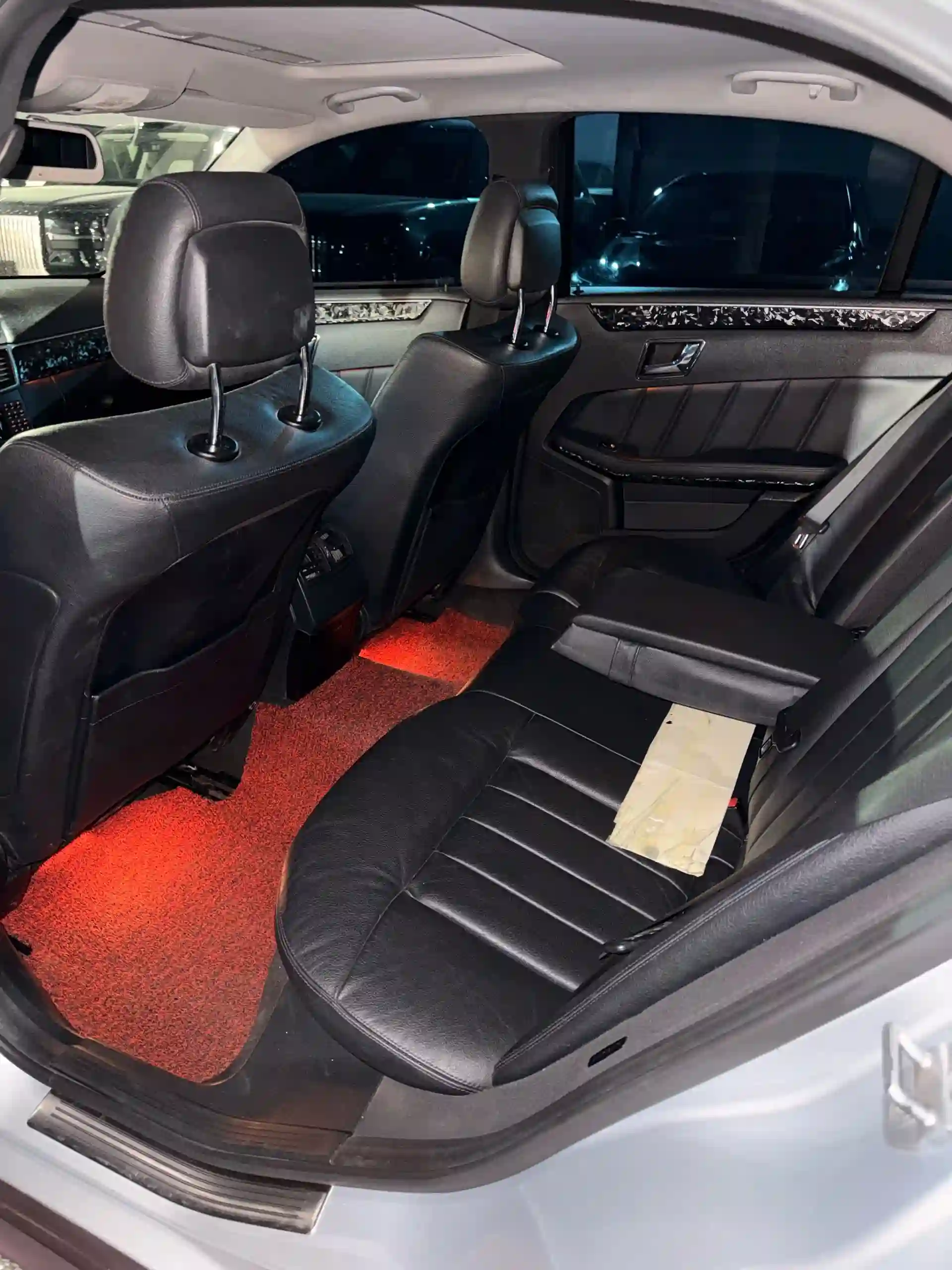 Mercedes-benz E class 2011