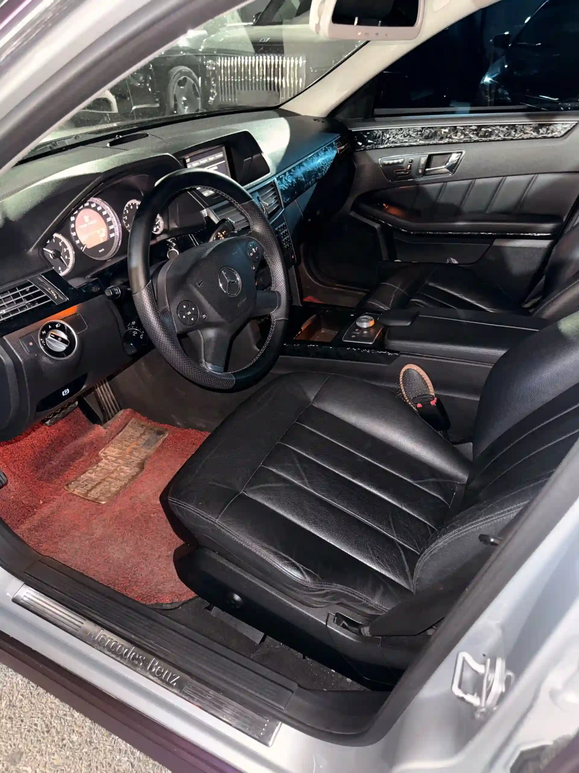 Mercedes-benz E class 2011