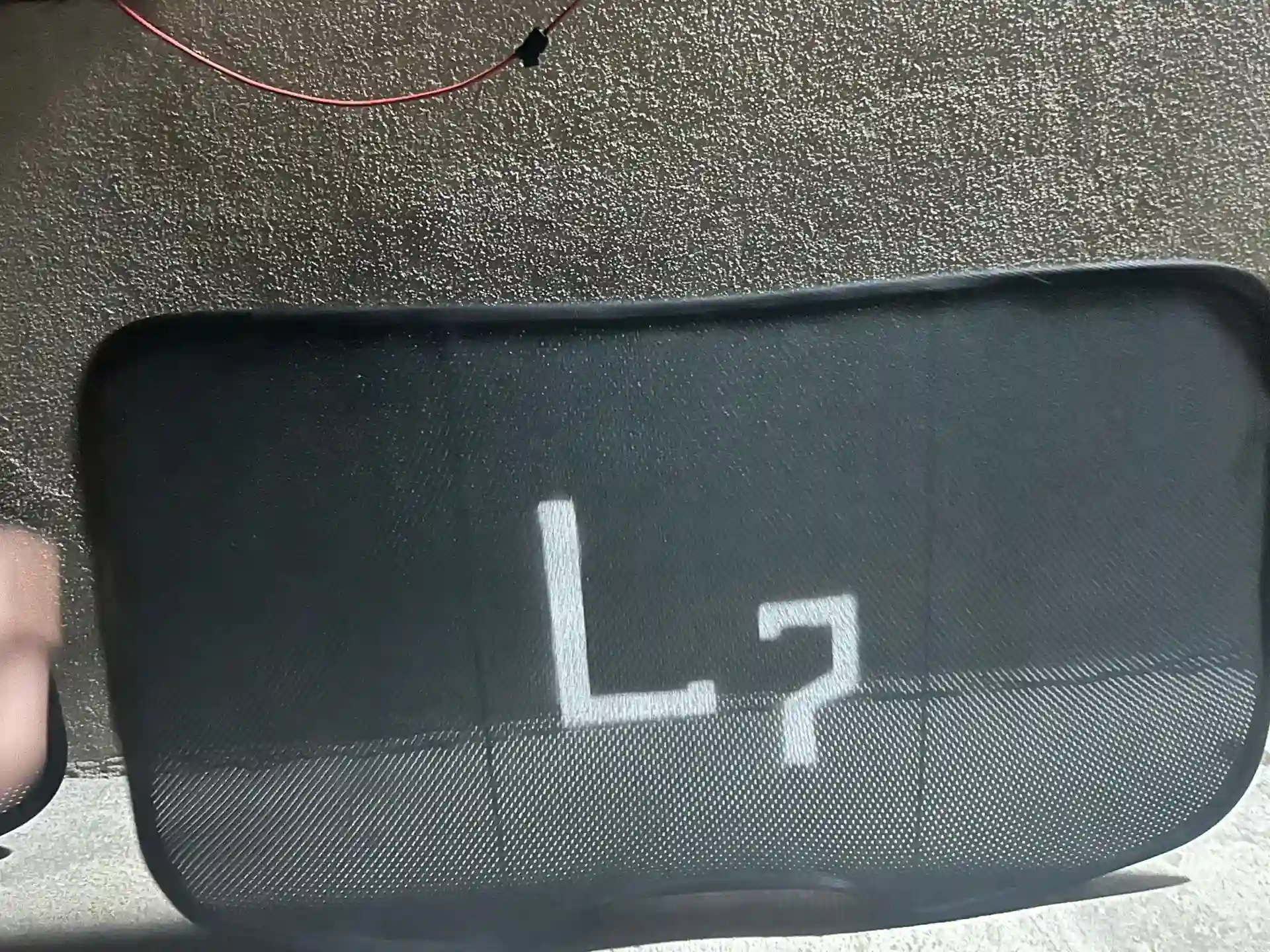 Пардаи шишаи акиби Dongfeng L7 