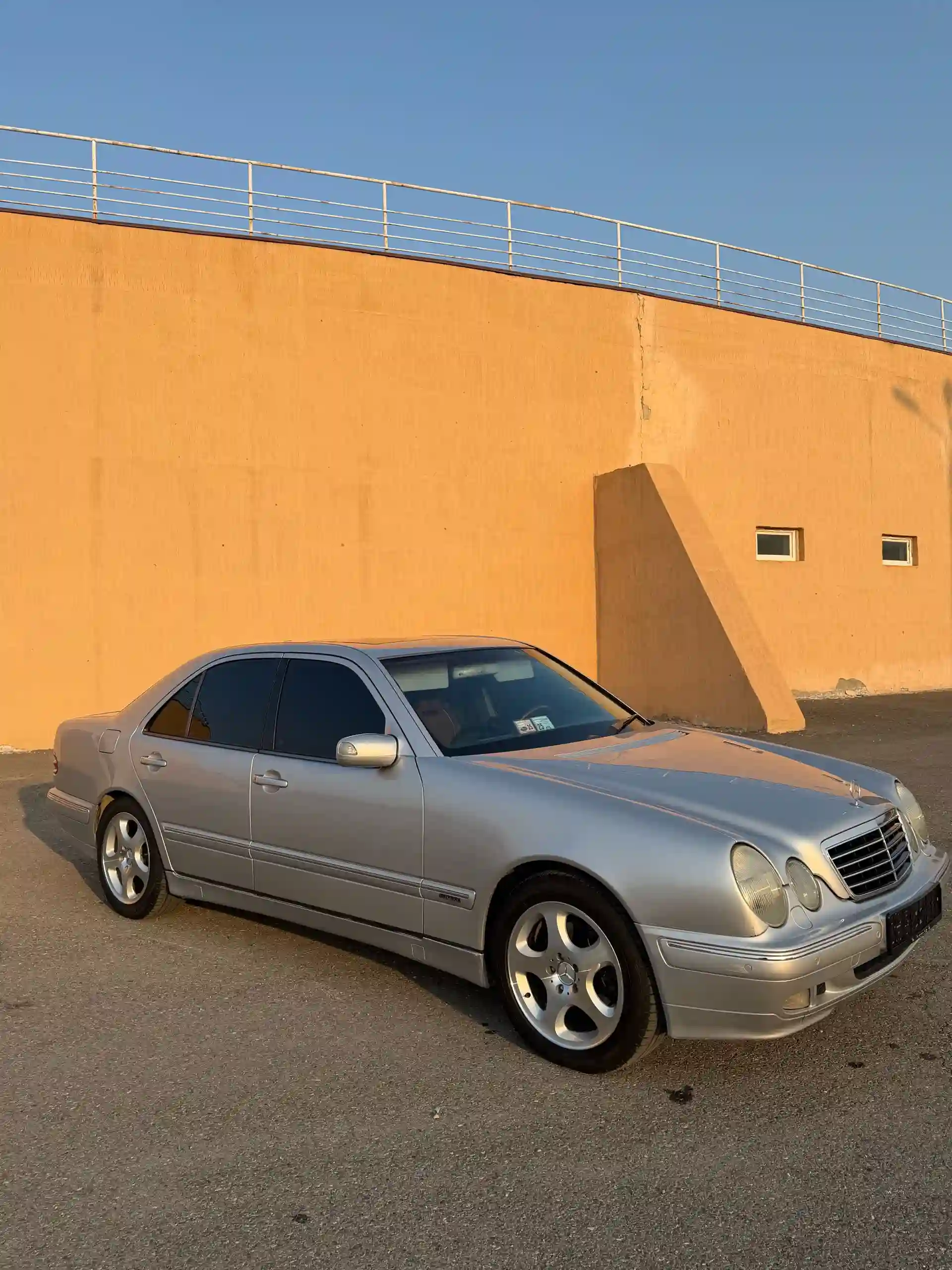 Mercedes-benz E class 2000