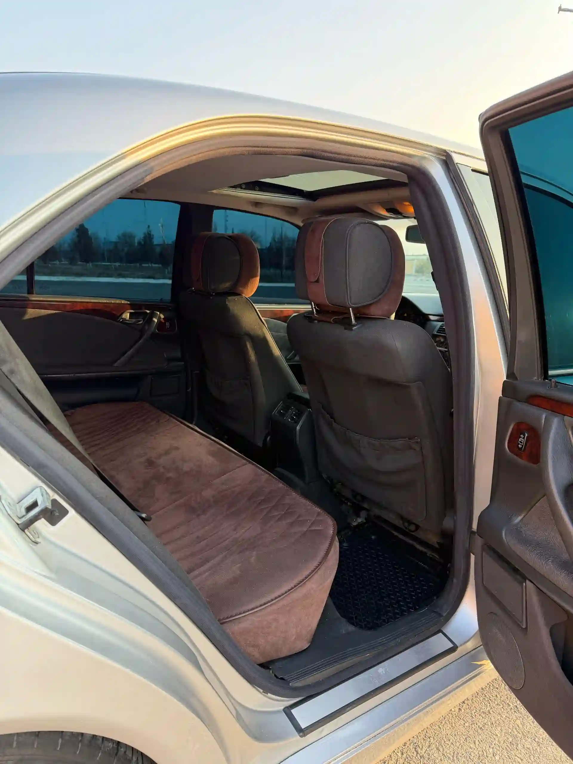 Mercedes-benz E class 2000
