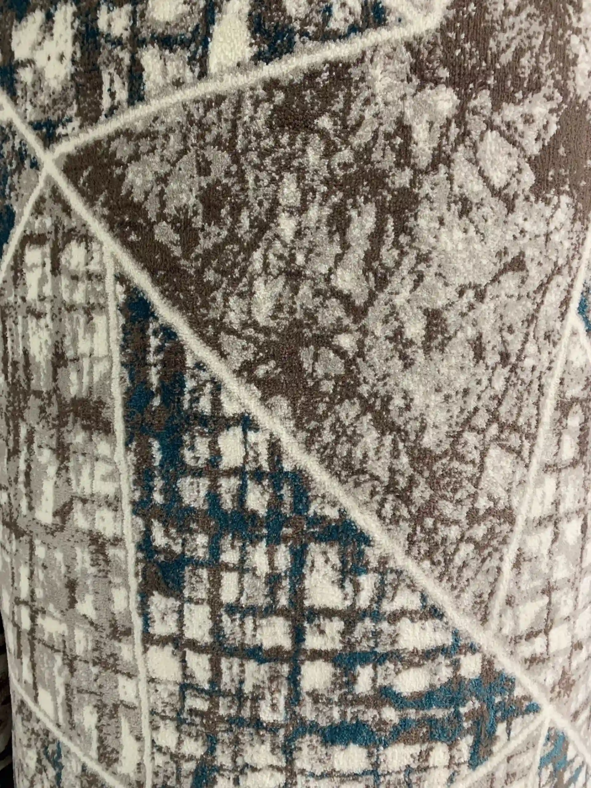 Қолини Метраки бар 3 м