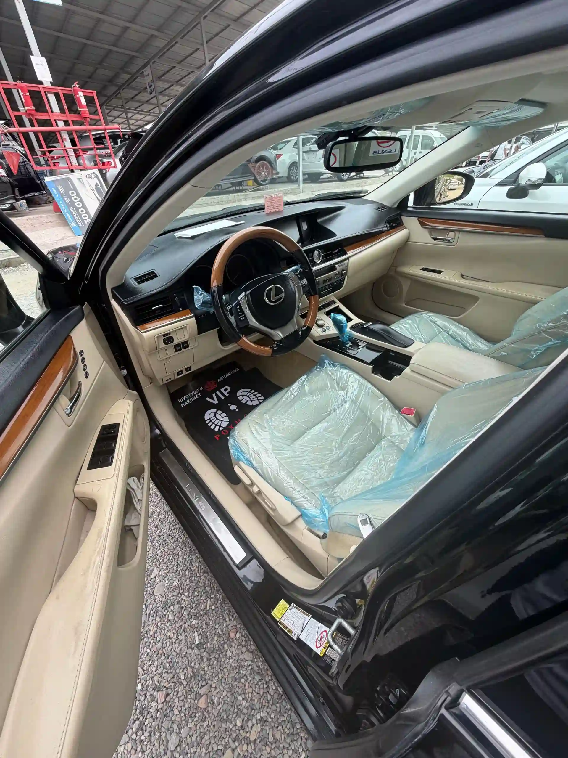Lexus Es series 2015 — миниатюра 5