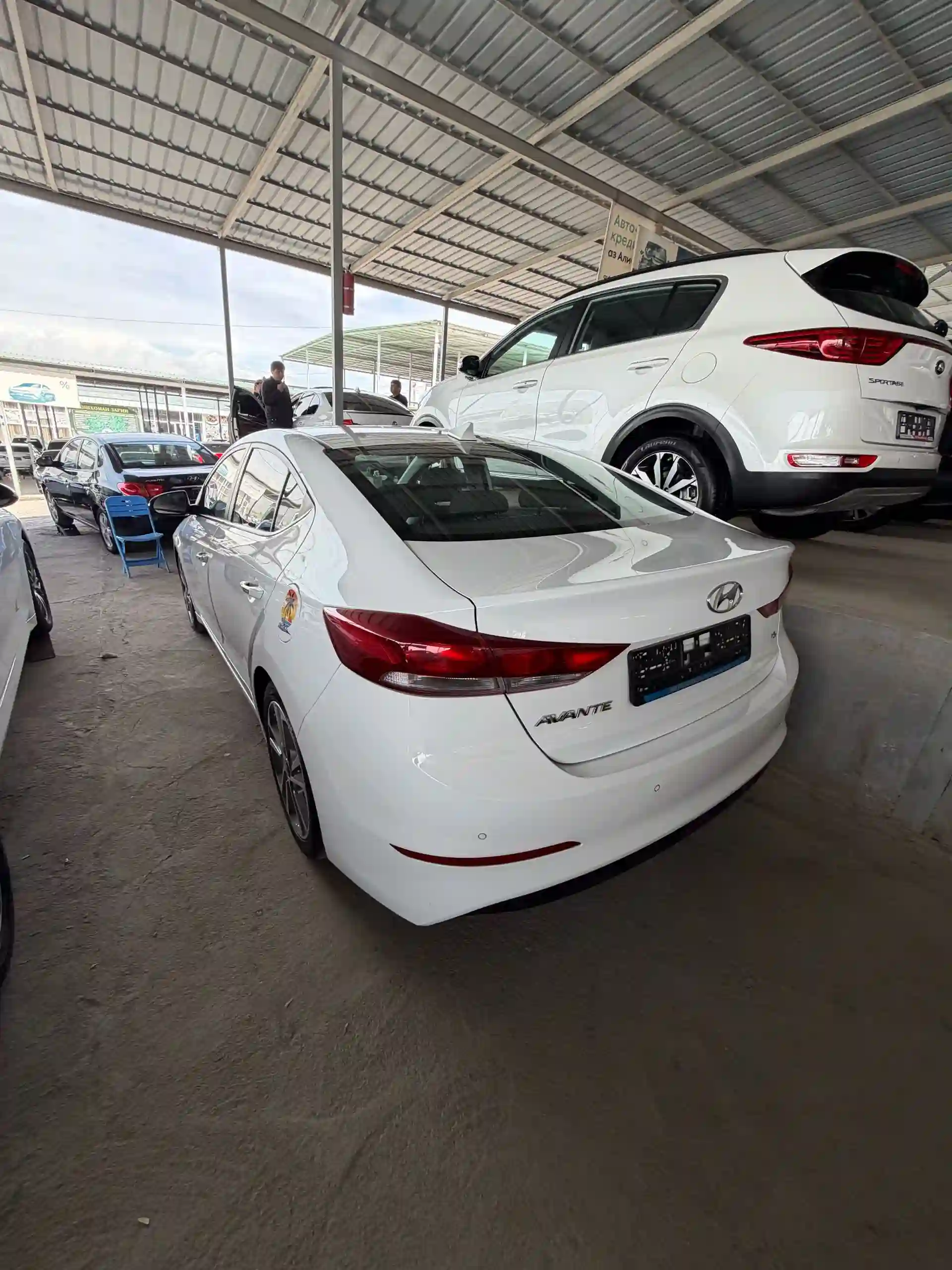 Hyundai Avante 2015