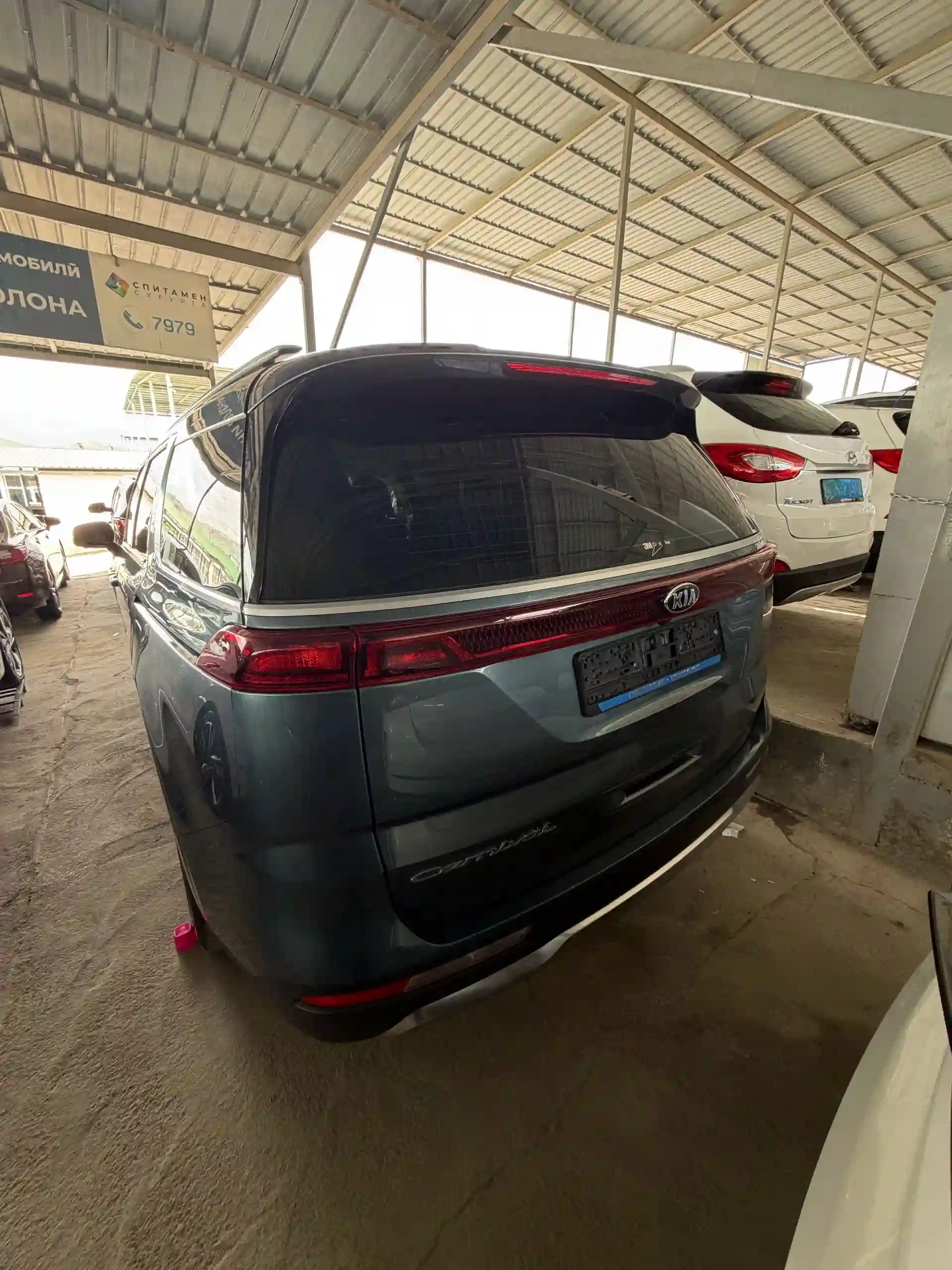Kia Carnival 2020 — миниатюра 2