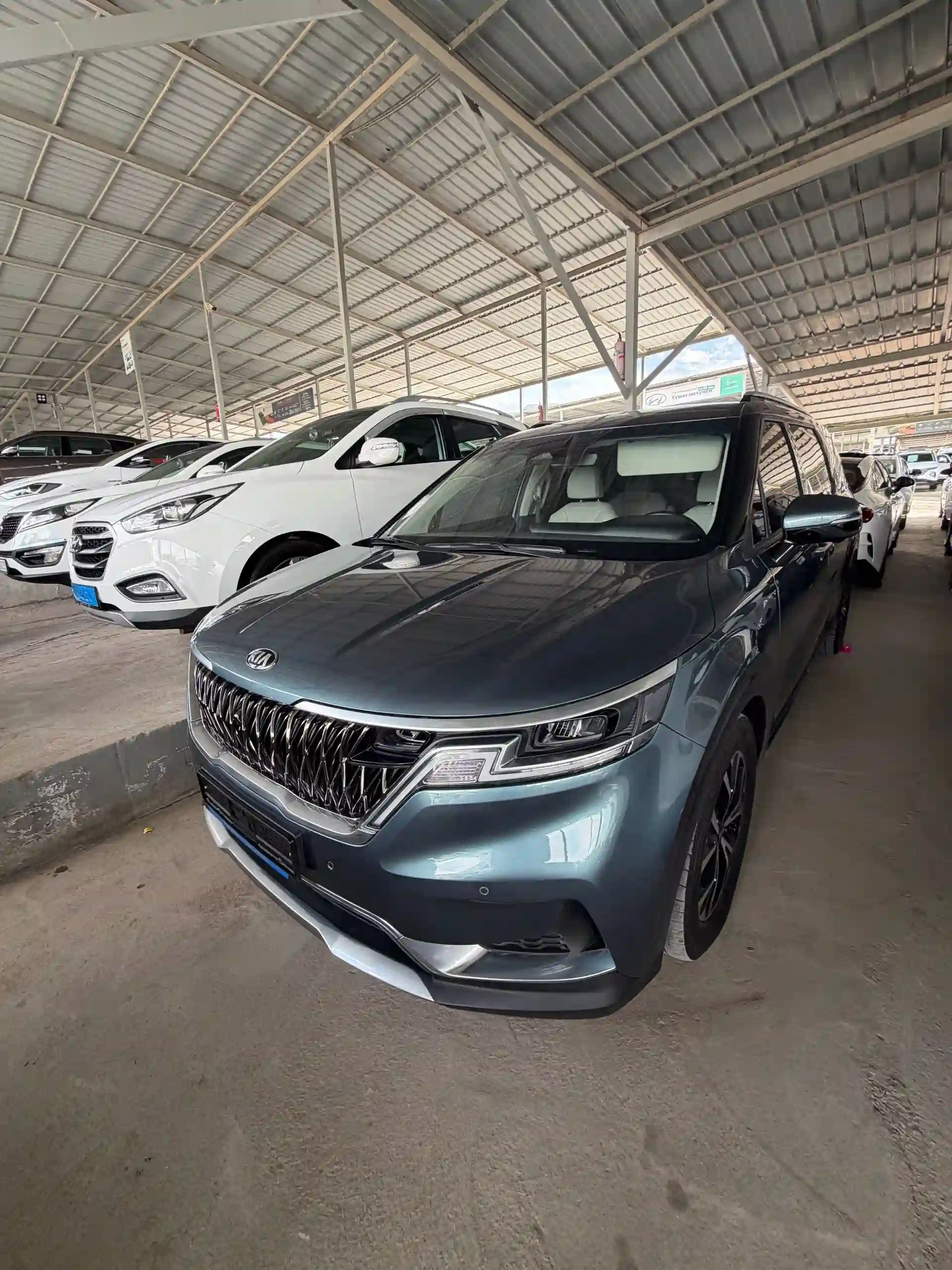 Kia Carnival 2020 — миниатюра 6