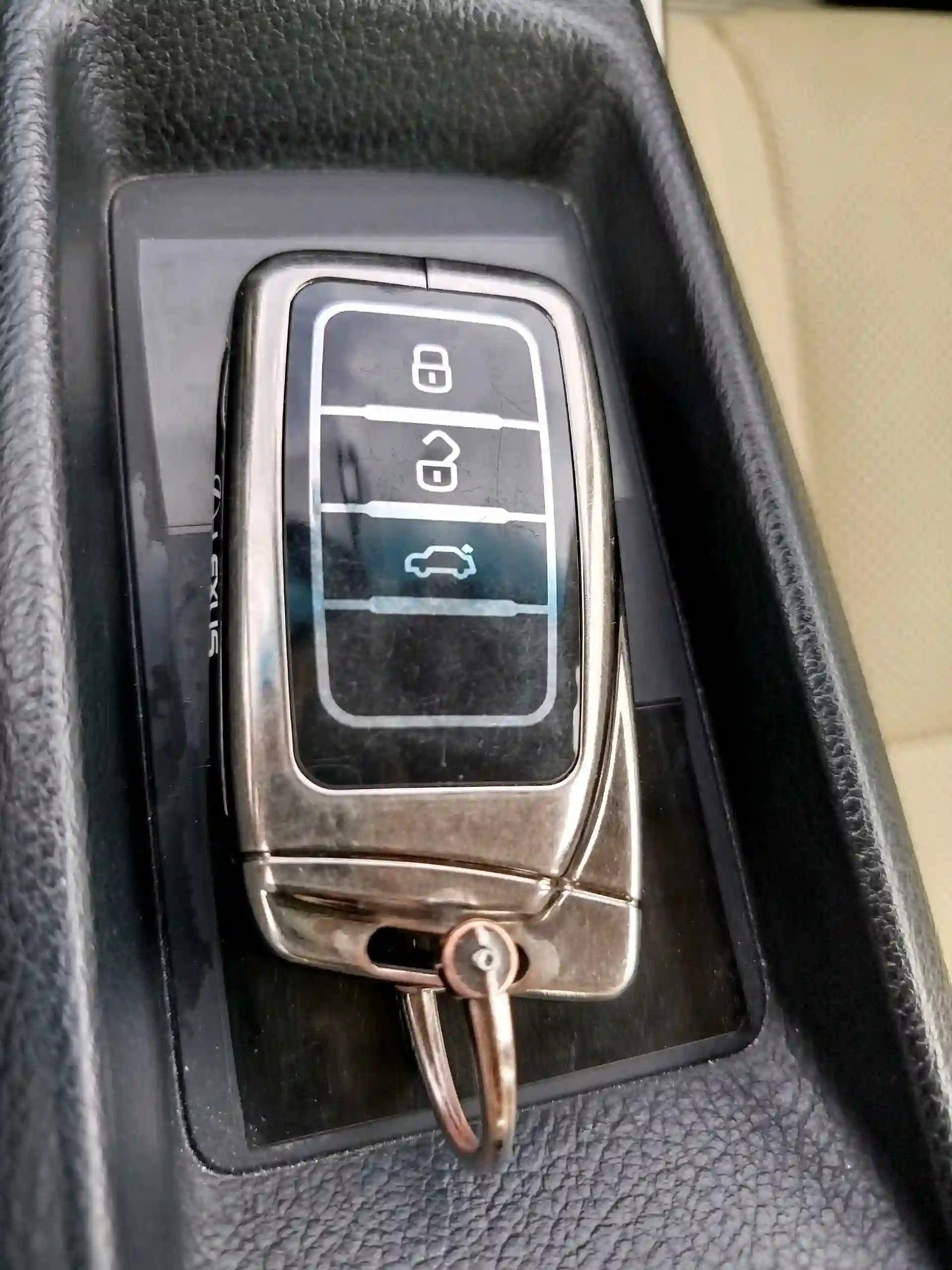Lexus Is series 2015 — миниатюра 9