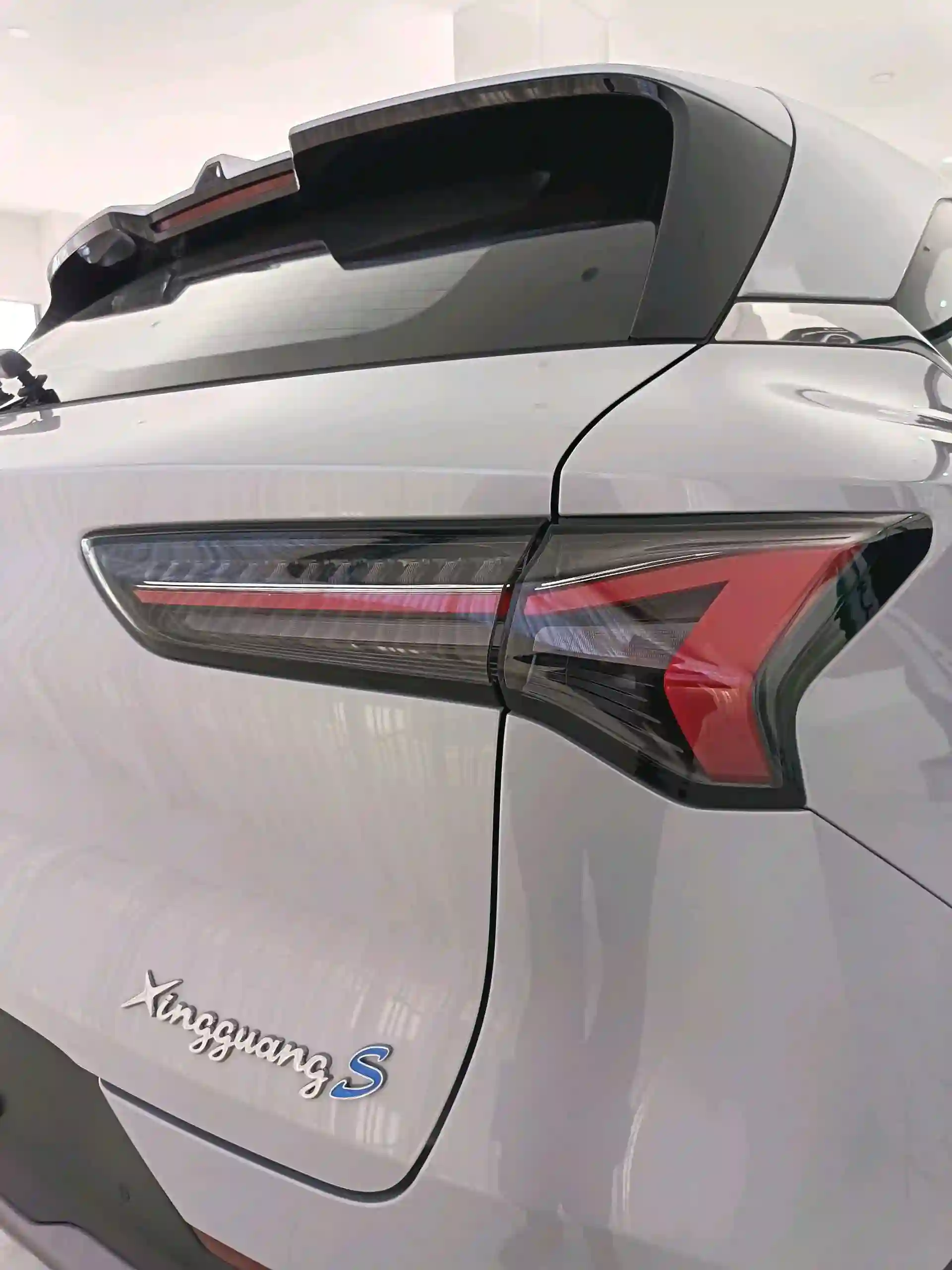 Wuling Starlight S 2025