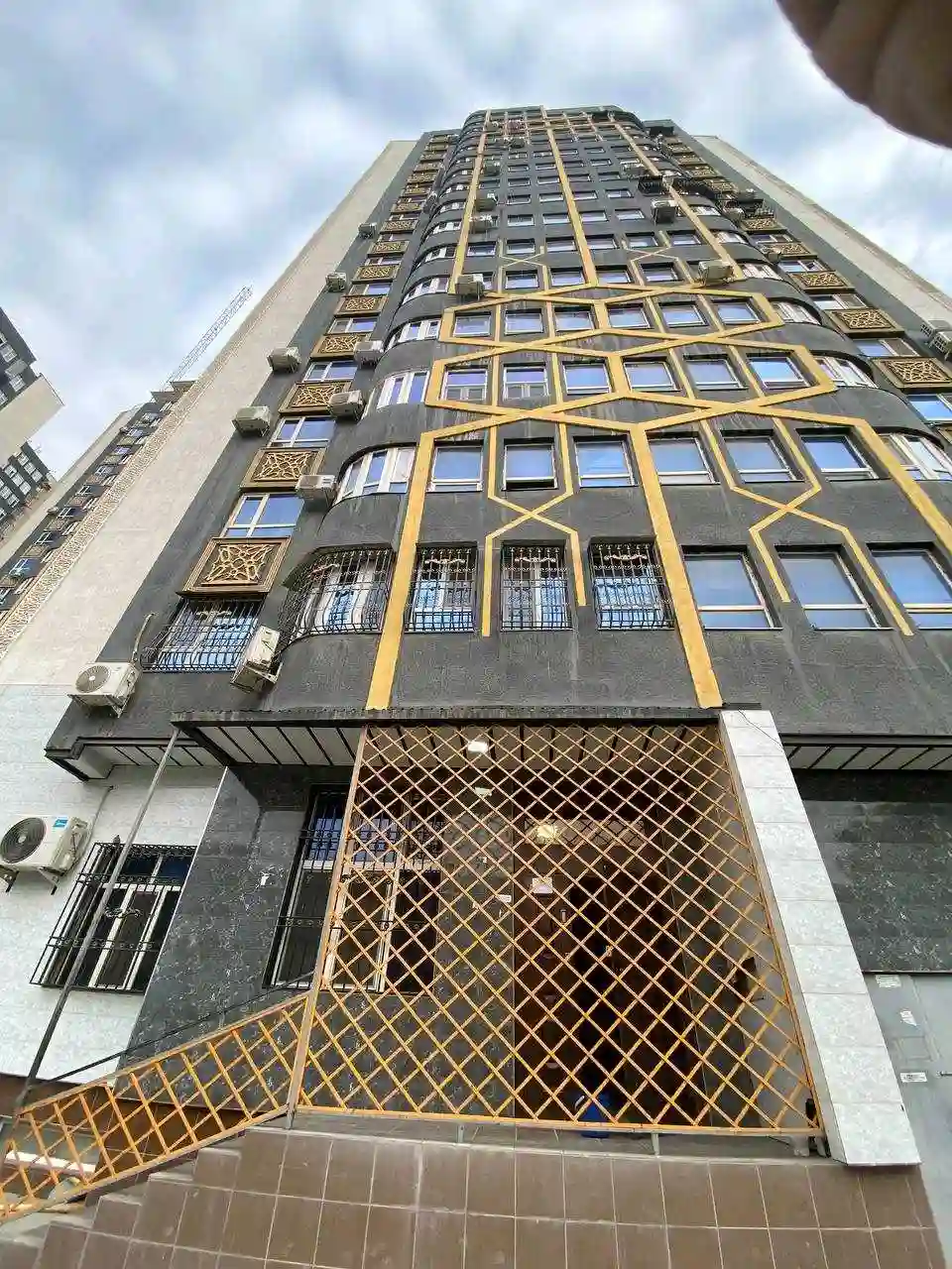 1-к квартира, 3 этаж, 42 м², Фирдавси