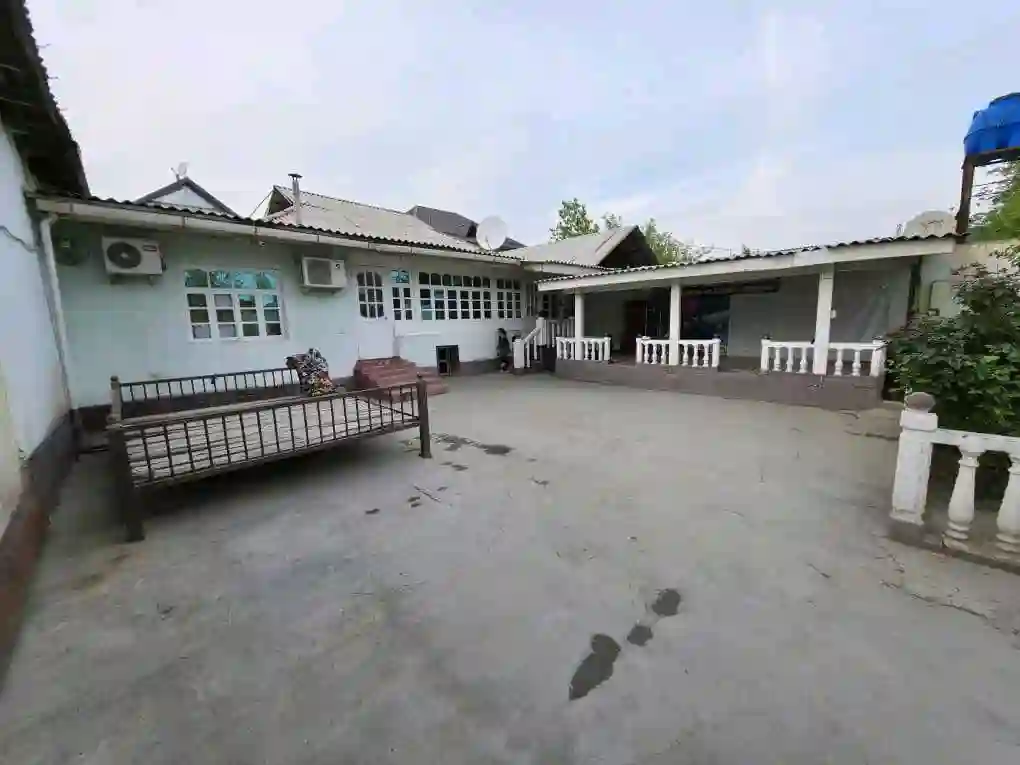 1 этажный, 7-комн. дом, 250 м², 5 соток, ноҳияи фирдавси