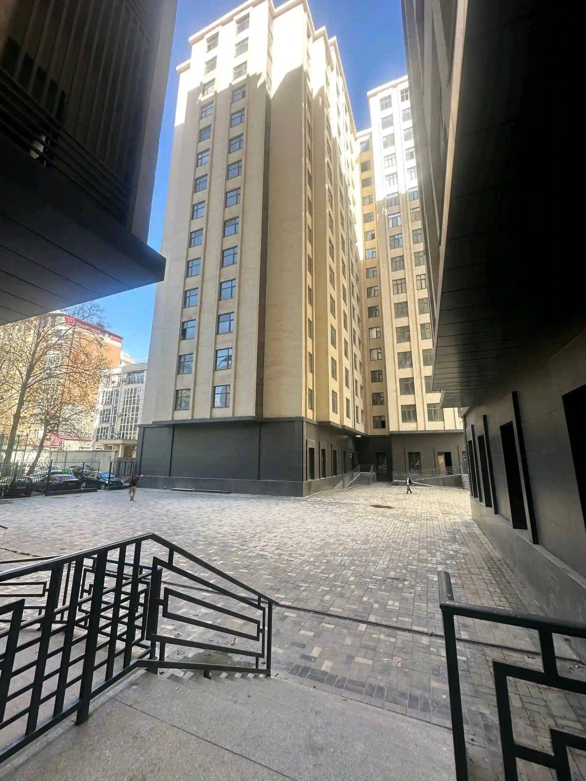 2-к квартира, 13 этаж, 50 м², Сомонӣ