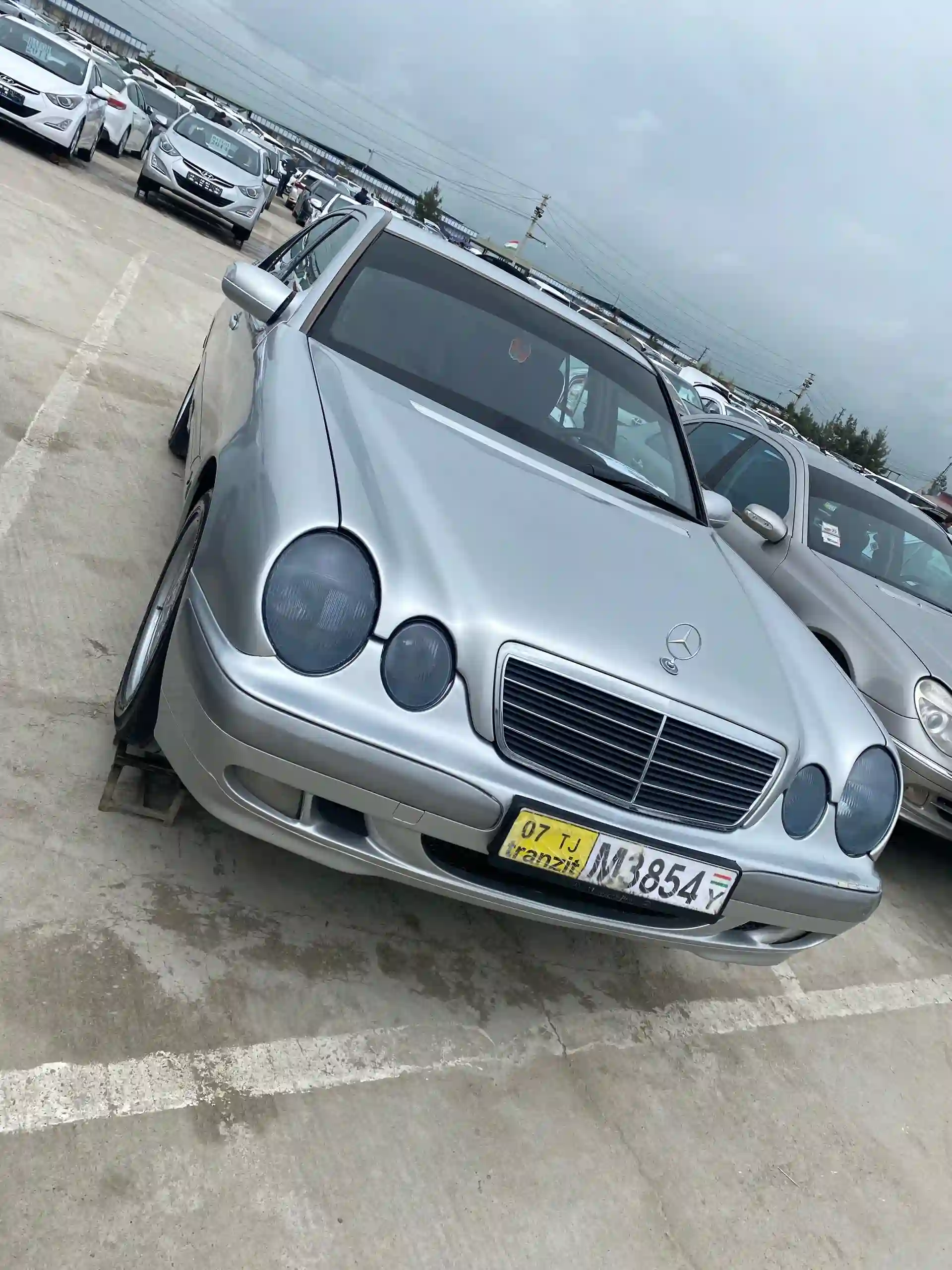 Mercedes-benz E class 1999