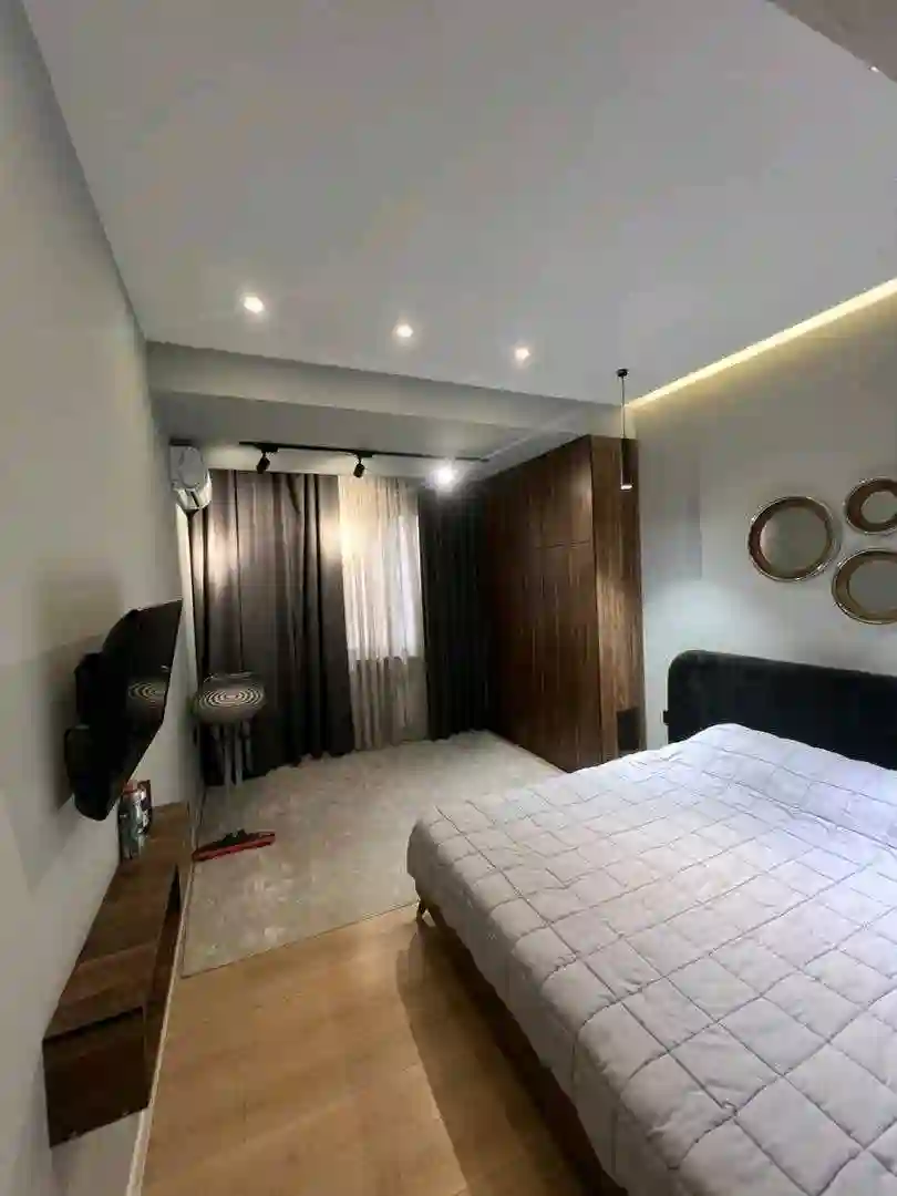 3-к квартира, 5 этаж, 57 м², И Сомони