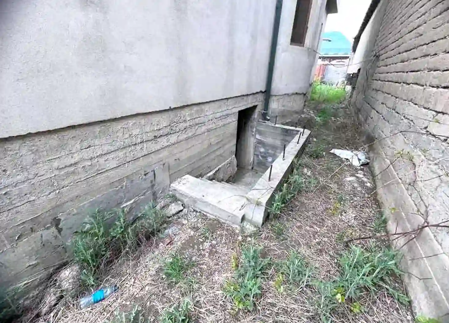 2 этажный, 8-комн. дом, 3002 м², 10 соток, Фирдавси