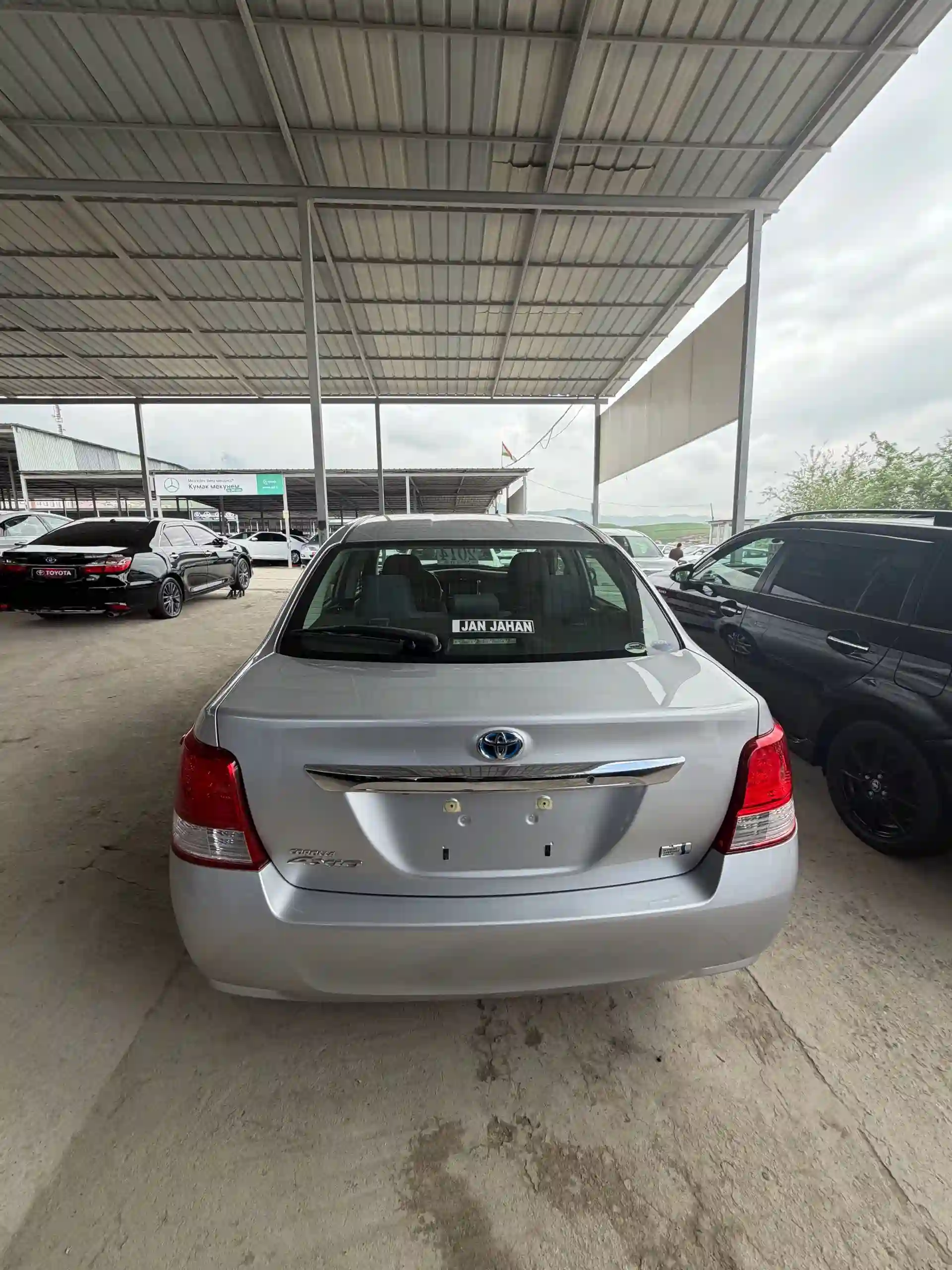 Toyota Axio 2014