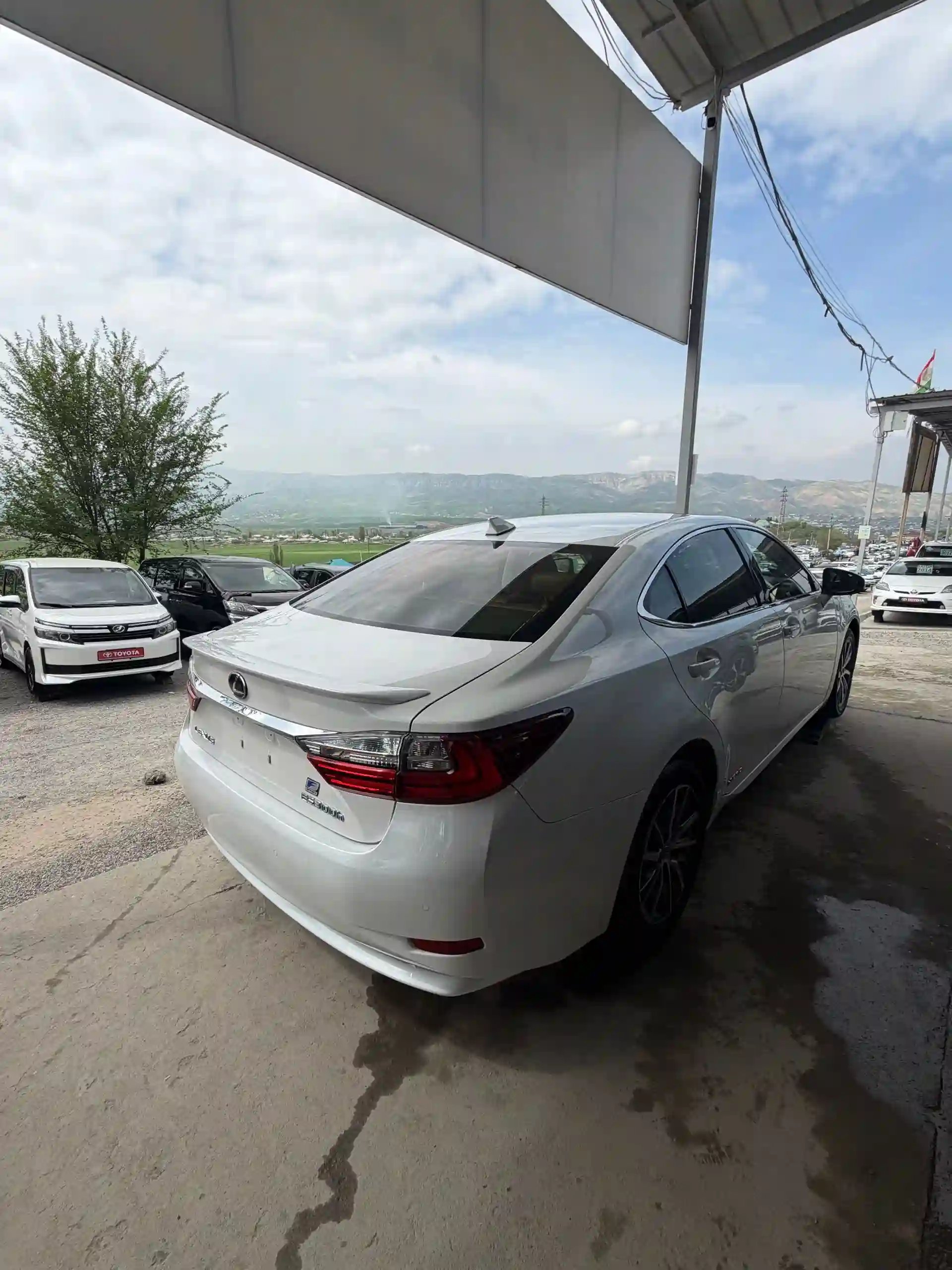 Lexus Es series 2016
