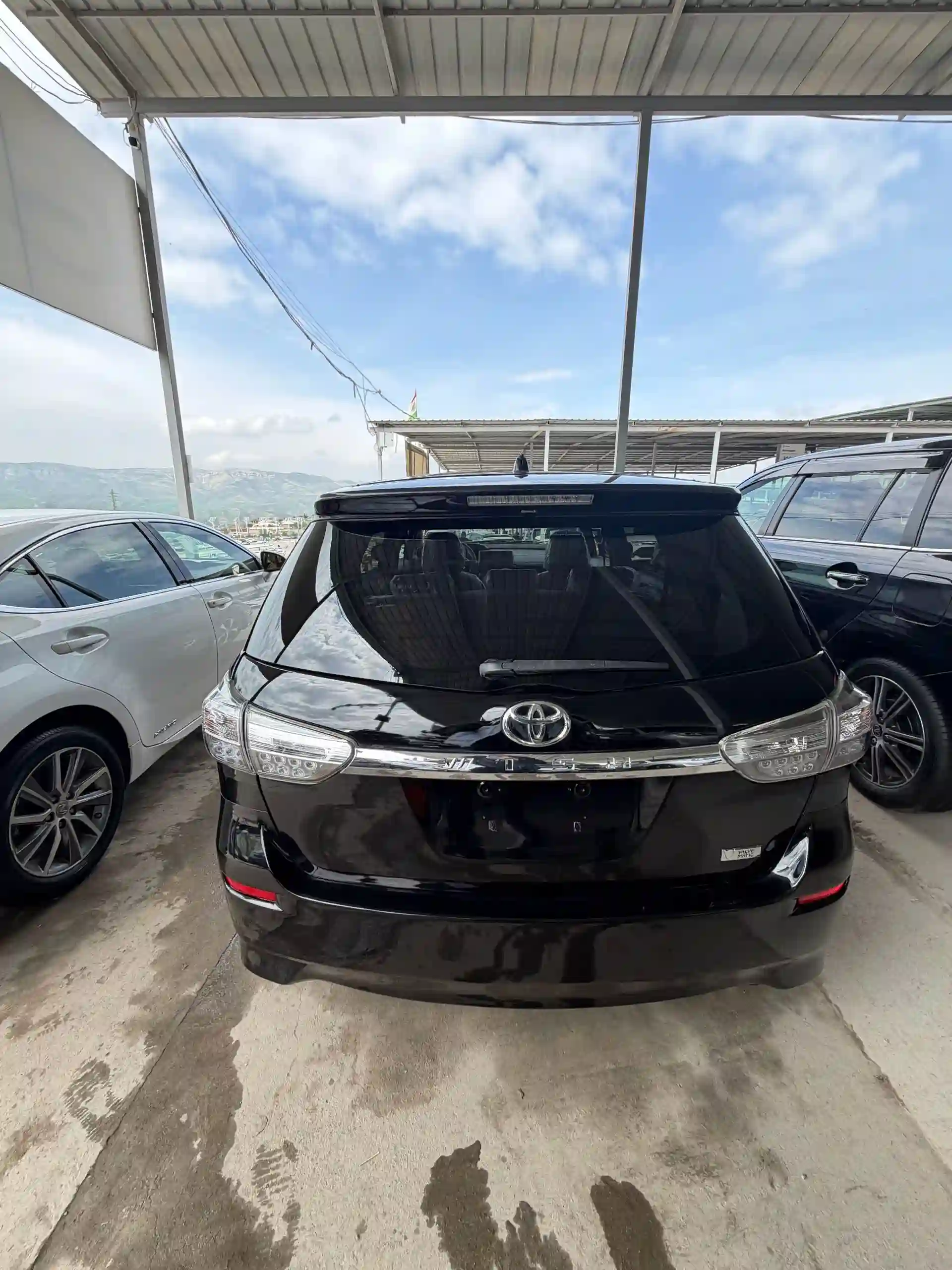 Toyota Wish 2014