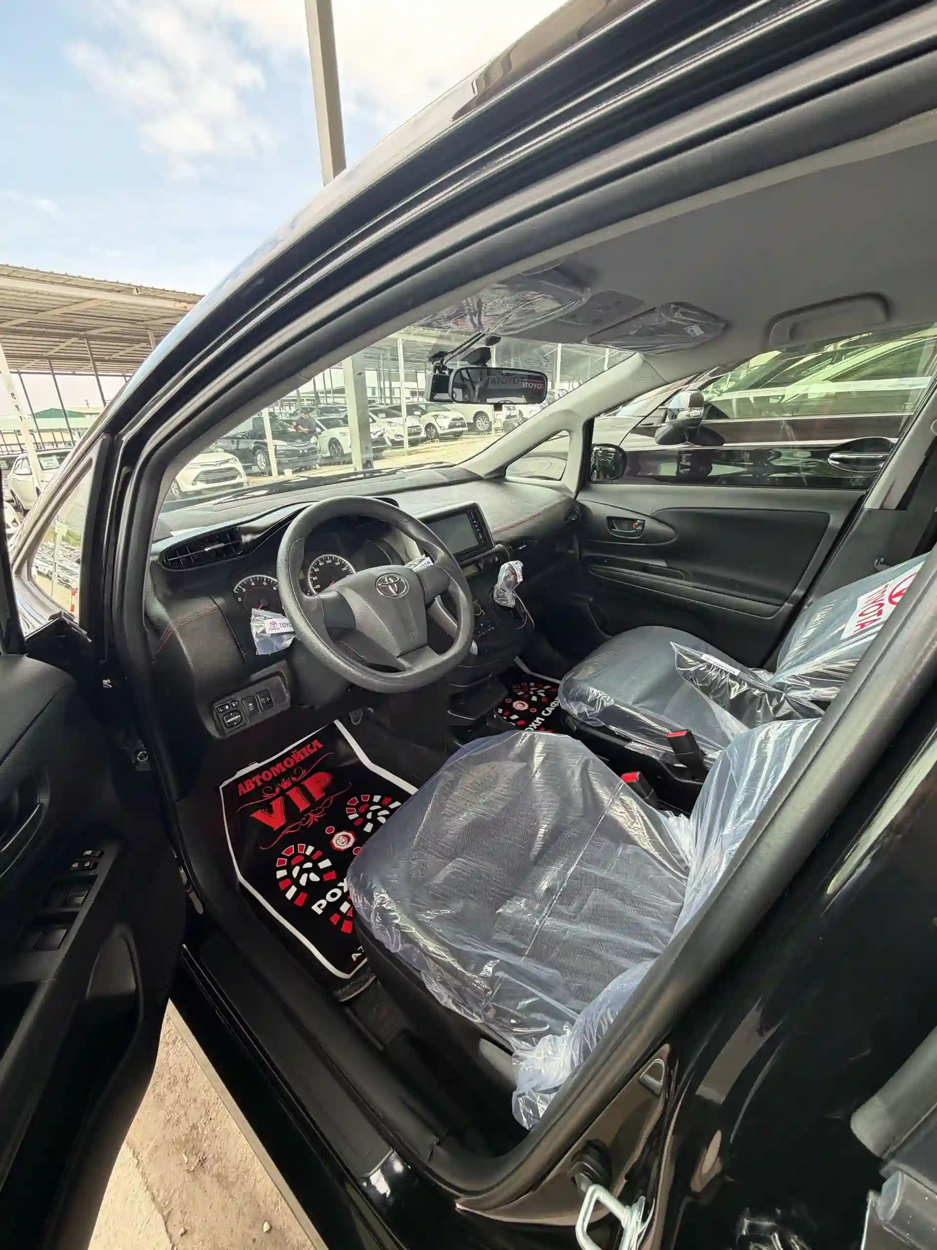 Toyota Wish 2014