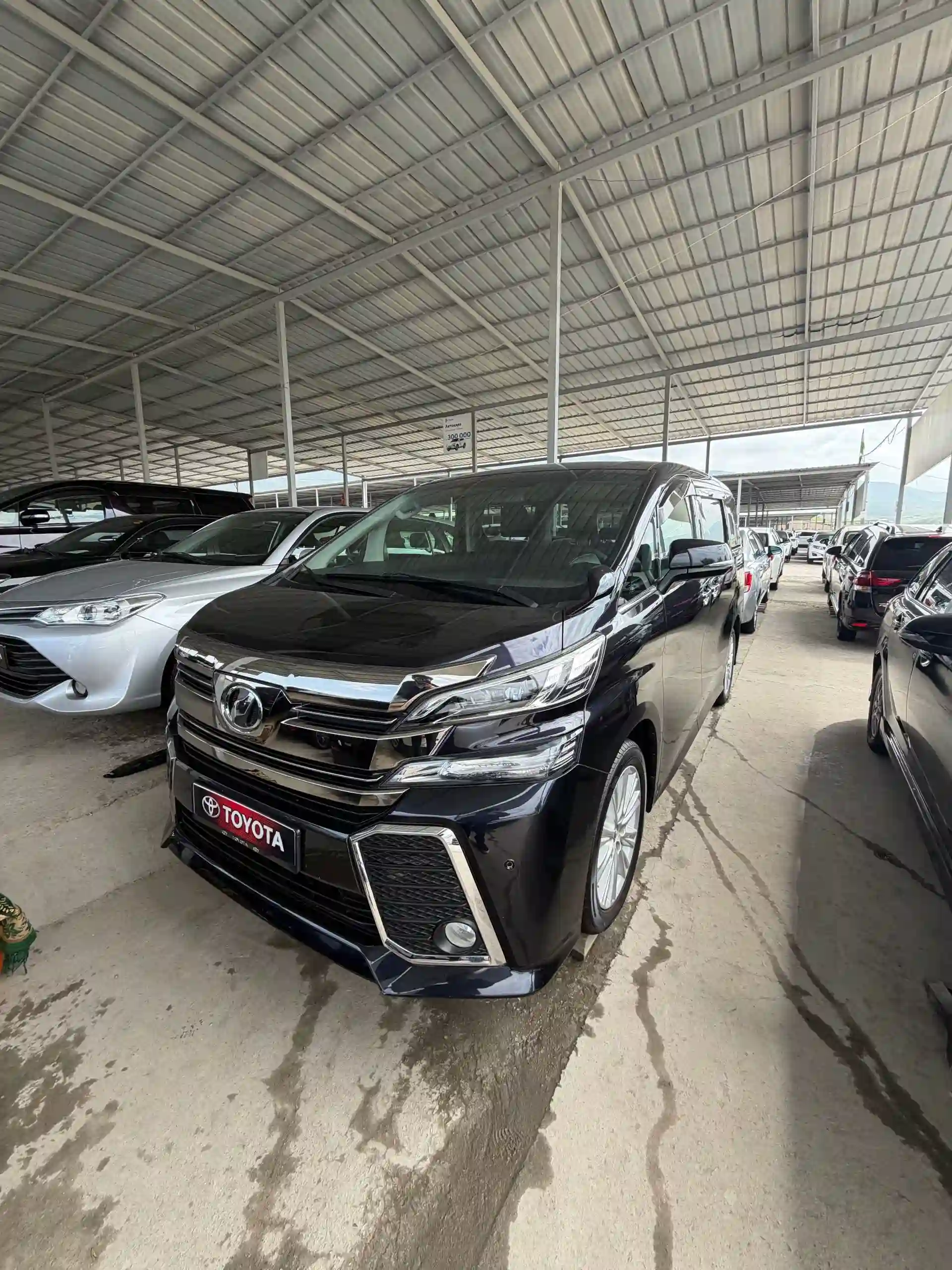 Toyota Vellfire 2015 — миниатюра 2